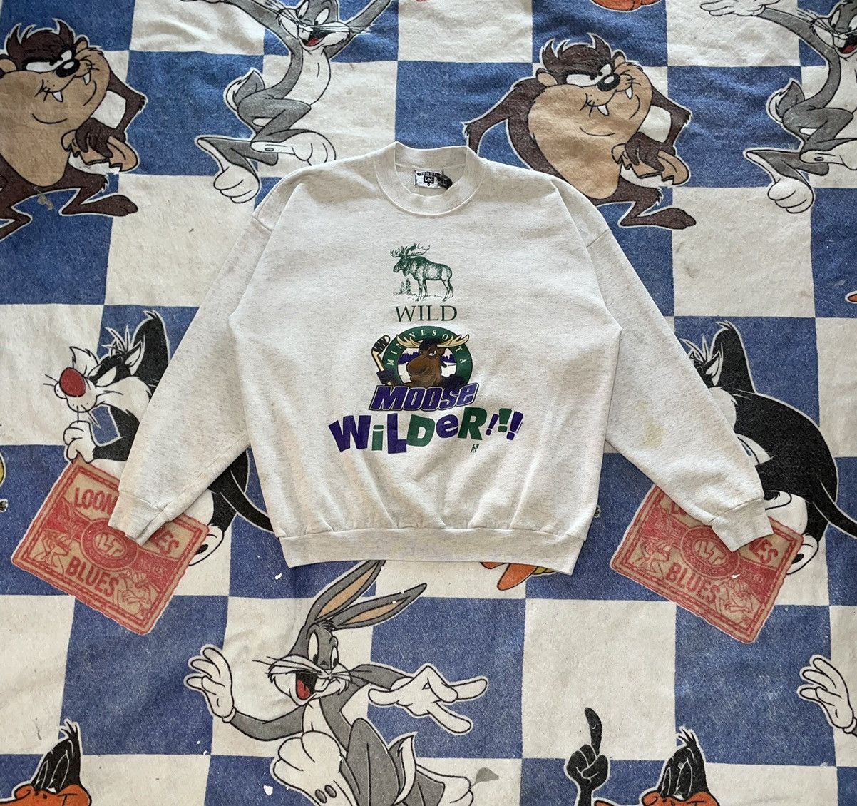 Vintage Minnesota Moose Sweatshirt T-Shirts, Hoodie | PodTeesHub.com