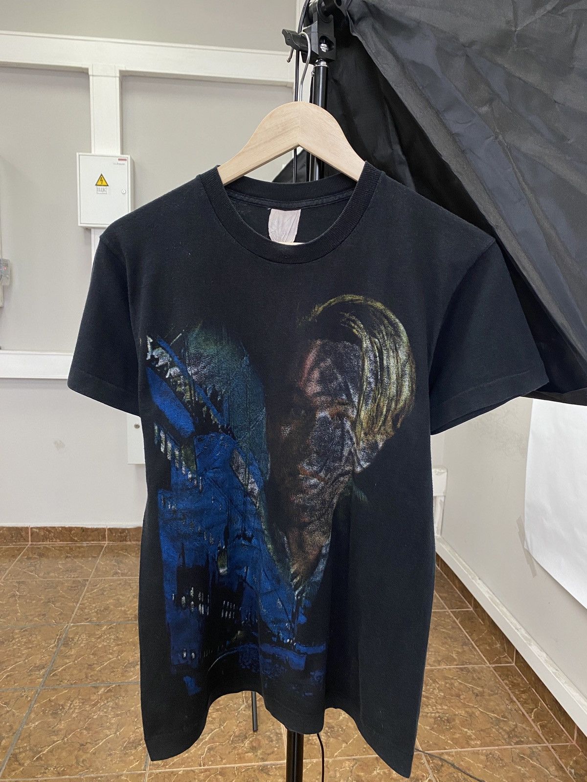 Rap Tees Vintage 90s Titanic Leonardo Dicaprio Rare Retro T Shirt Hoodie, Sweatshirt | PodTeesHub.com