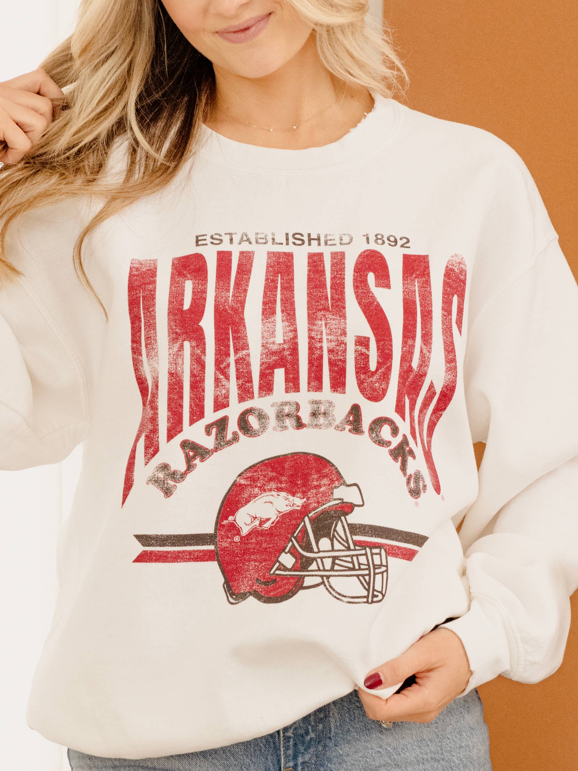 Arkansas Hogs Established Helmet White Thrifted Sweatshirt T-Shirts, Hoodie | PodTeesHub.com