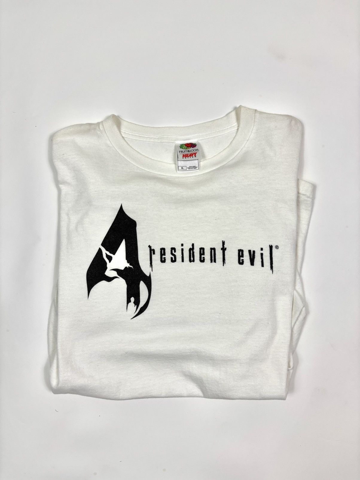Vintage 2004 Capcom Resident Evil 4 Promo Tee Hoodie, Sweatshirt | PodTeesHub.com