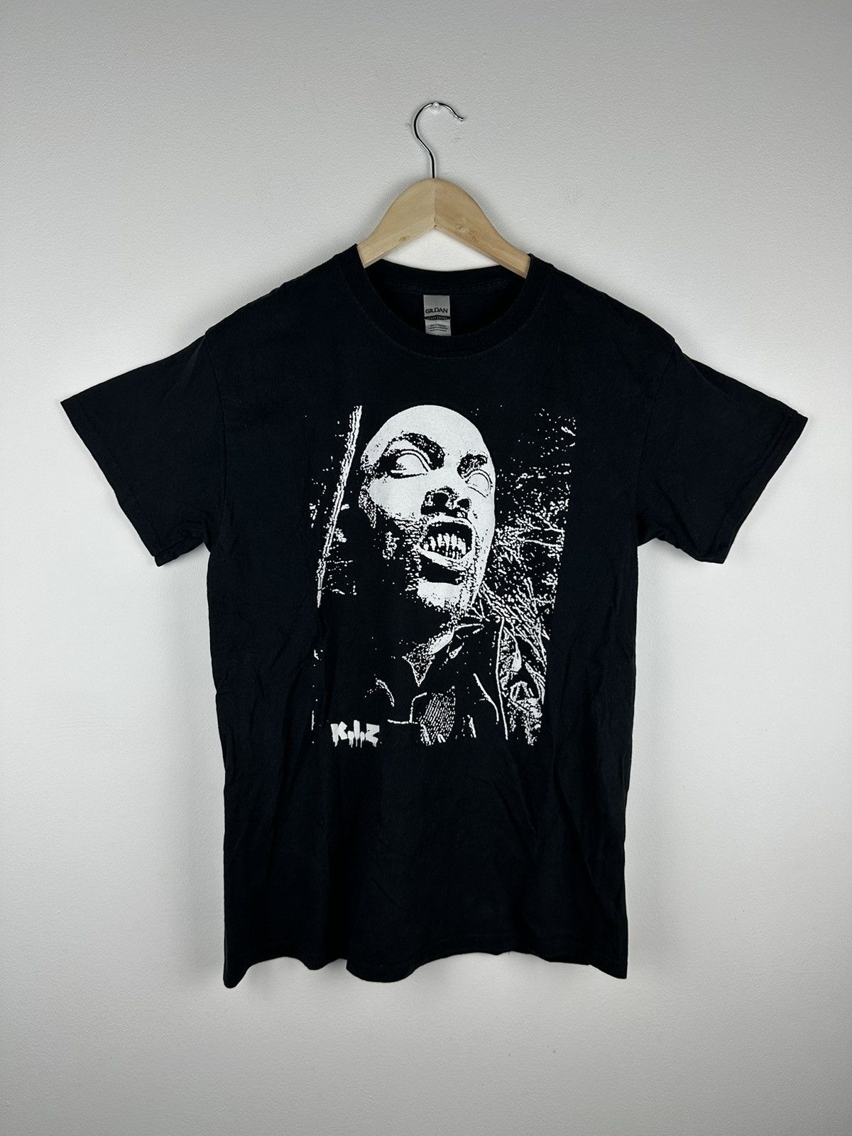 Band Tees K I Z Concert Rap Hip Hop Tee Freiburg 2022 Hoodie, Sweatshirt | PodTeesHub.com