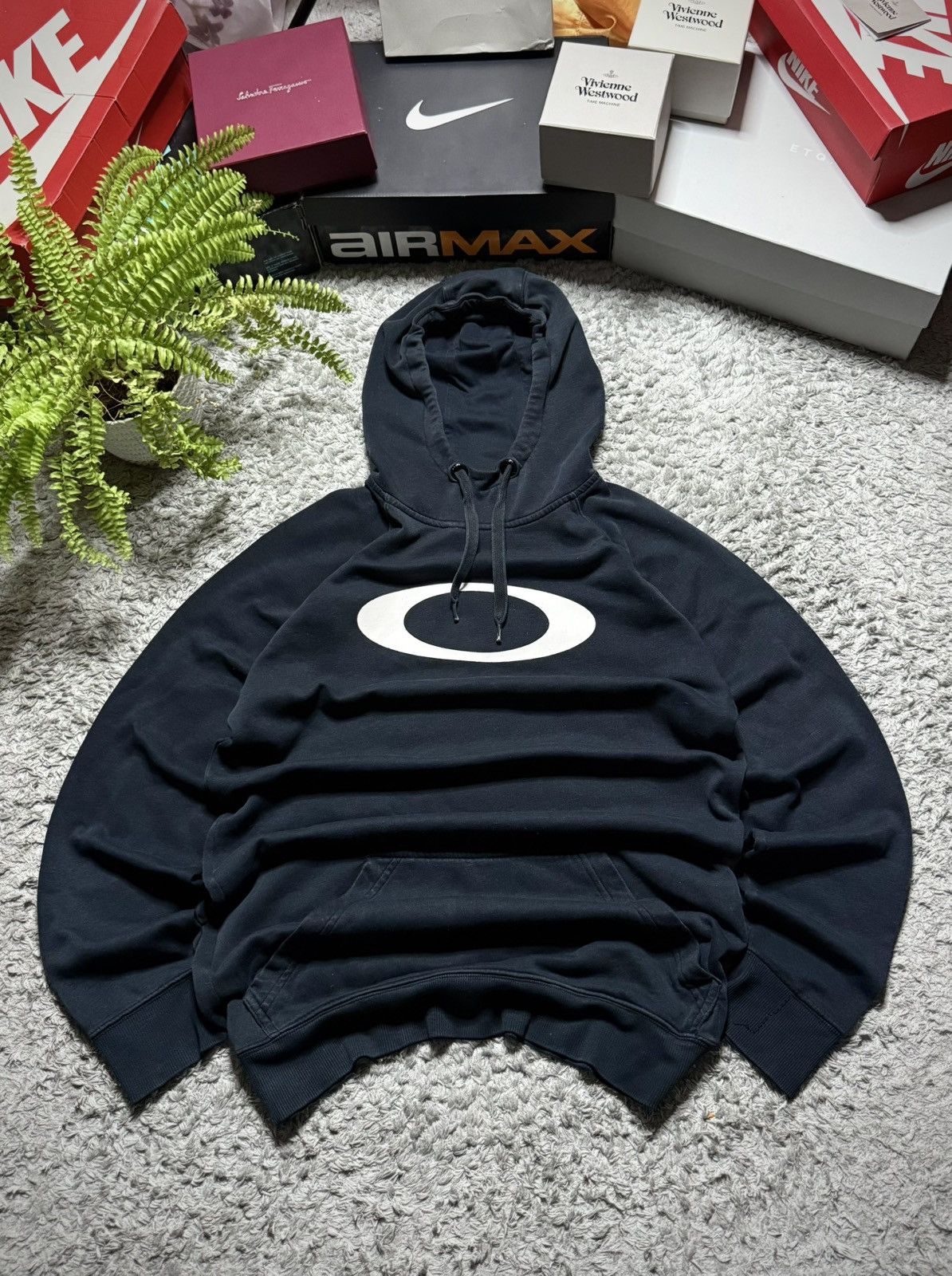 Oakley Hoodie Rare Big Logo Vintage 00s Streetwear T-Shirts, Sweatshirt | PodTeesHub.com