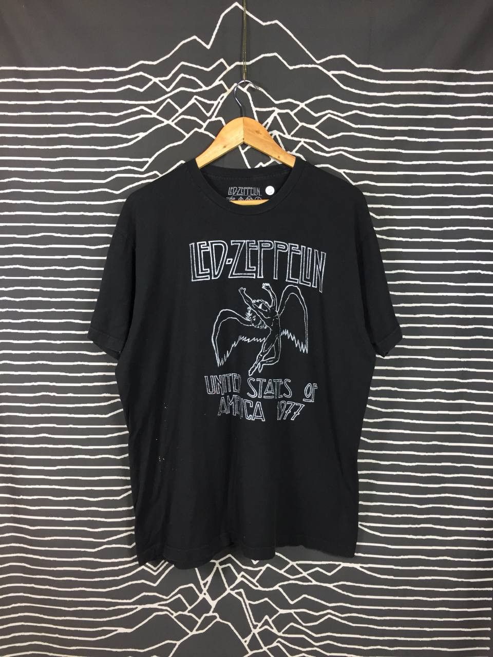 Led Zeppelin X Vintage Led Zeppelin United States Of America 1977 Band Tee Hoodie, Sweatshirt | PodTeesHub.com