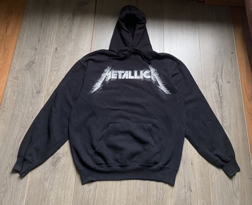 Vintage Metallica Center Logo Hoodie Faded Black T-Shirts, Sweatshirt | PodTeesHub.com