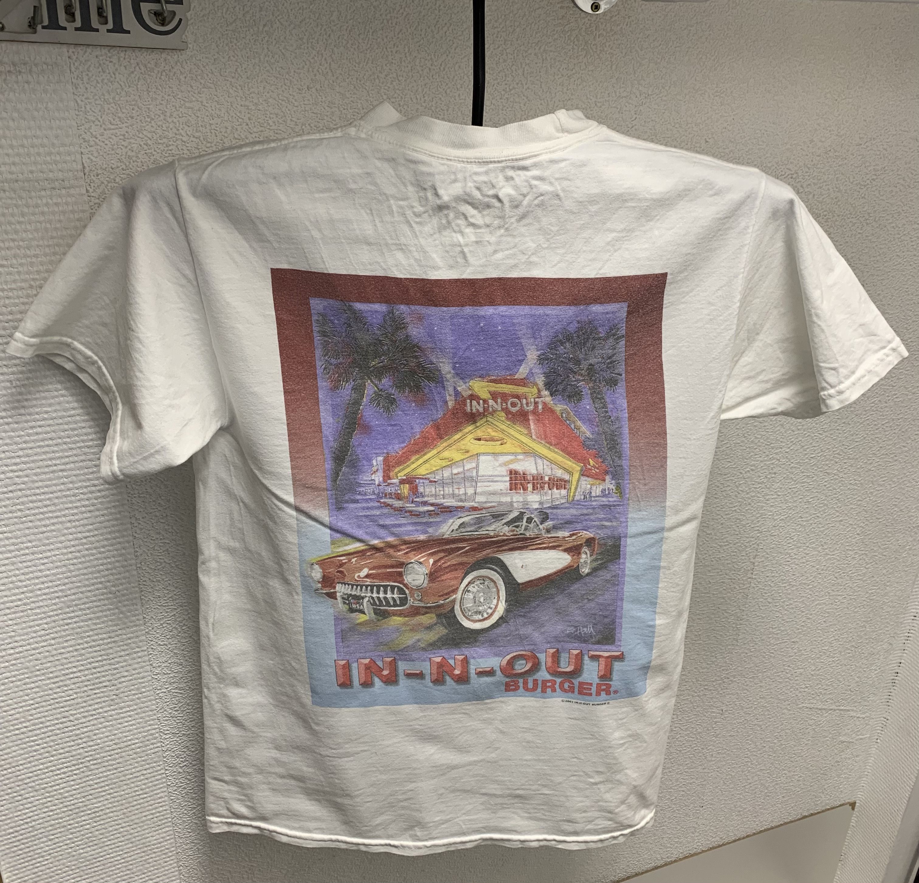 Vintage In N Out Vintage Burger 2001 T Shirt M Size Hoodie, Sweatshirt | PodTeesHub.com