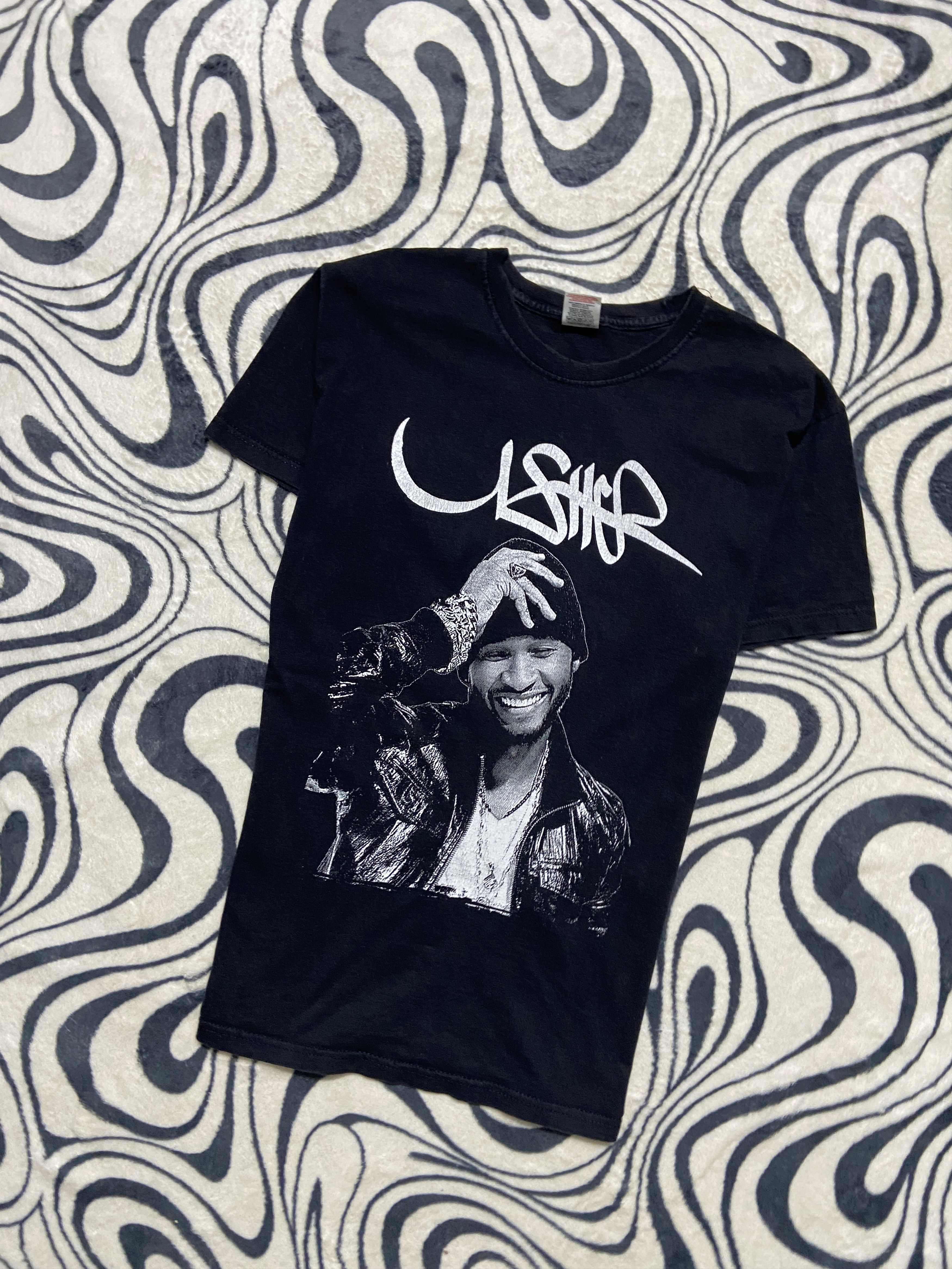 Rap Tees X Vintage Usher 2014 Urx Tour Mens T Shirt Tee Hoodie, Sweatshirt | PodTeesHub.com