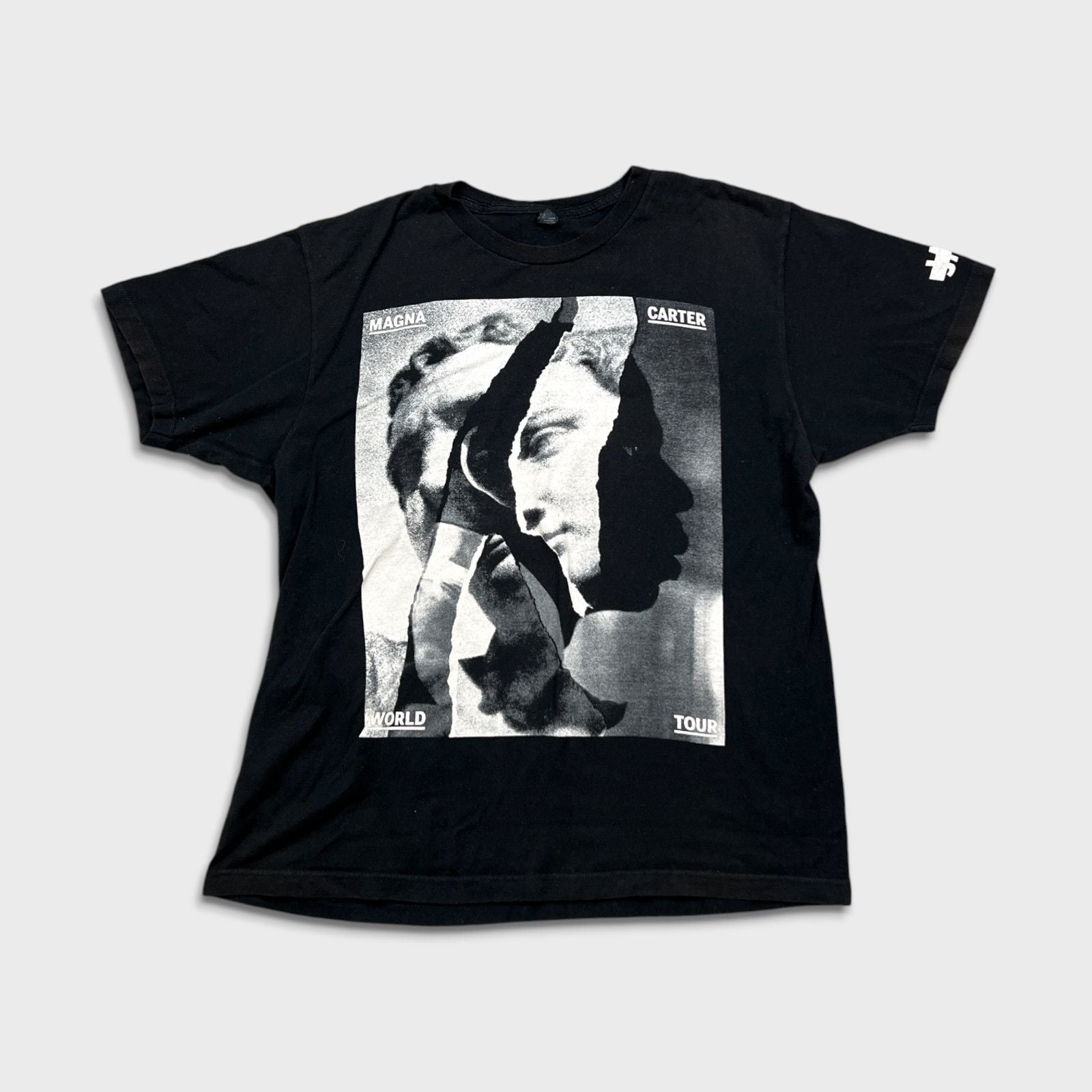 Rap Tees X Vintage 2013 Jay Z T Shirt Magna Carter World Tour Graphic Rap Tee Hoodie, Sweatshirt | PodTeesHub.com