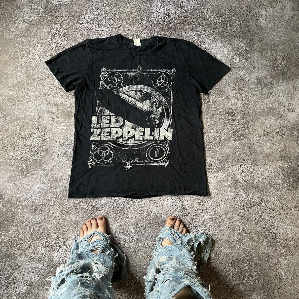 Band Vintage Y2k Led Zeppelin Logo Blood Dead Skulls Horror T-Shirts, Hoodie, Sweatshirt