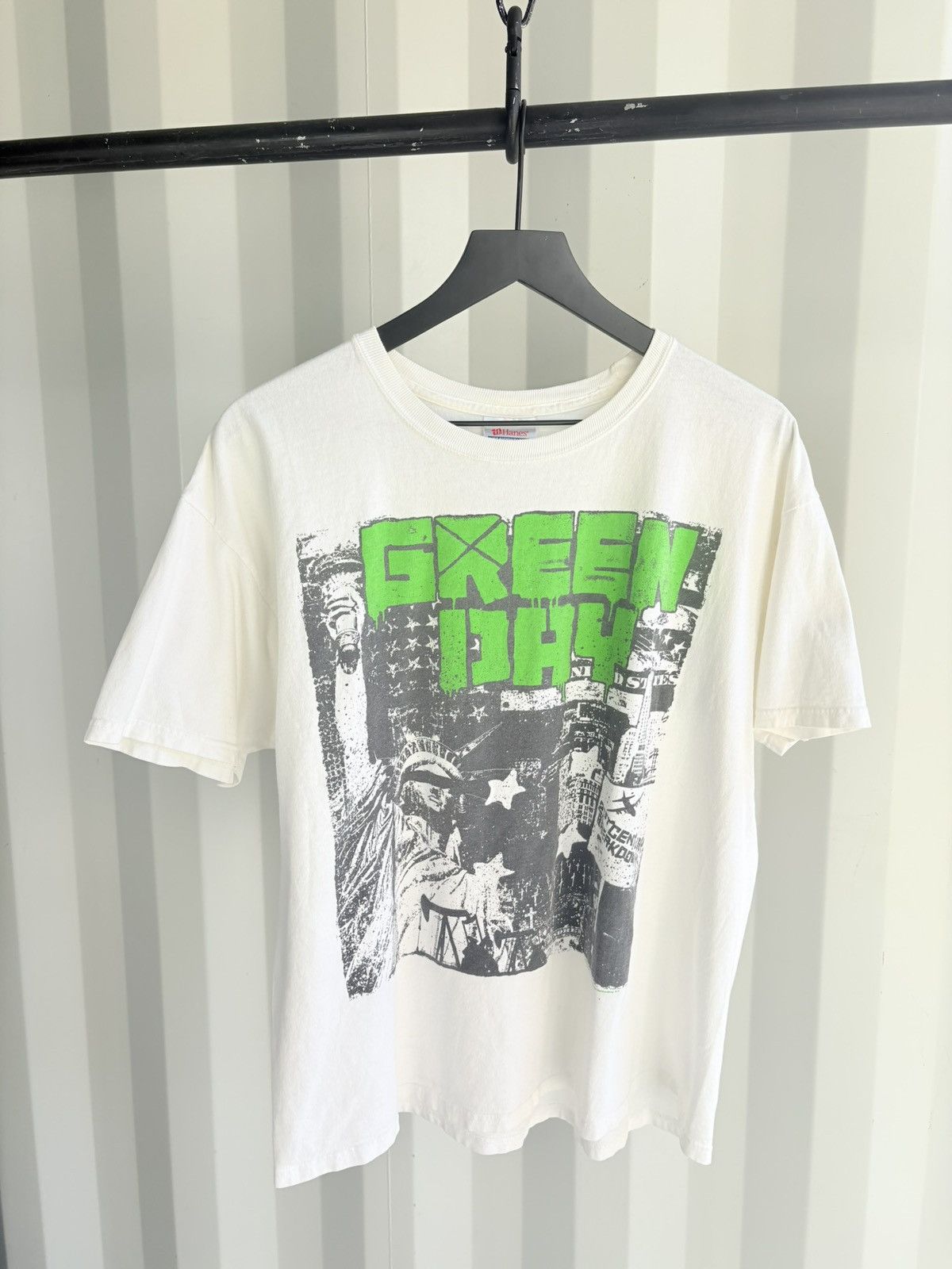 Band Tees Green Day Faded Distressed Erd Grunge Wcc Thrashed Boxy Hoodie, Sweatshirt | PodTeesHub.com