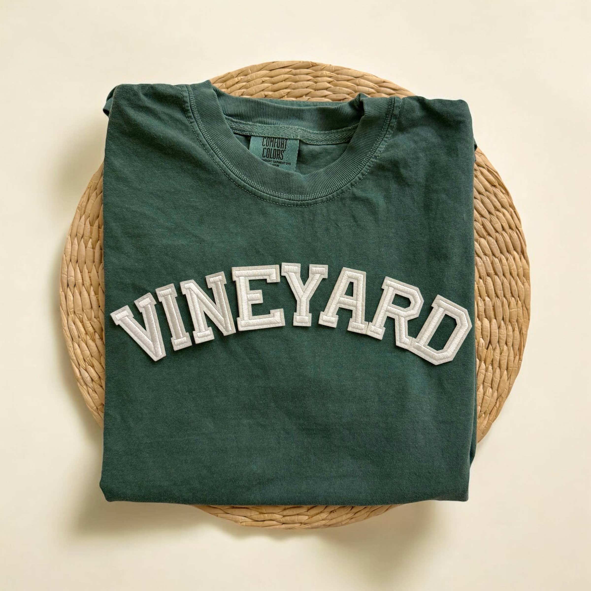 Martha’S Vineyard Comfort Colors Short Sleeve Shirt Hoodie, Sweatshirt | PodTeesHub.com
