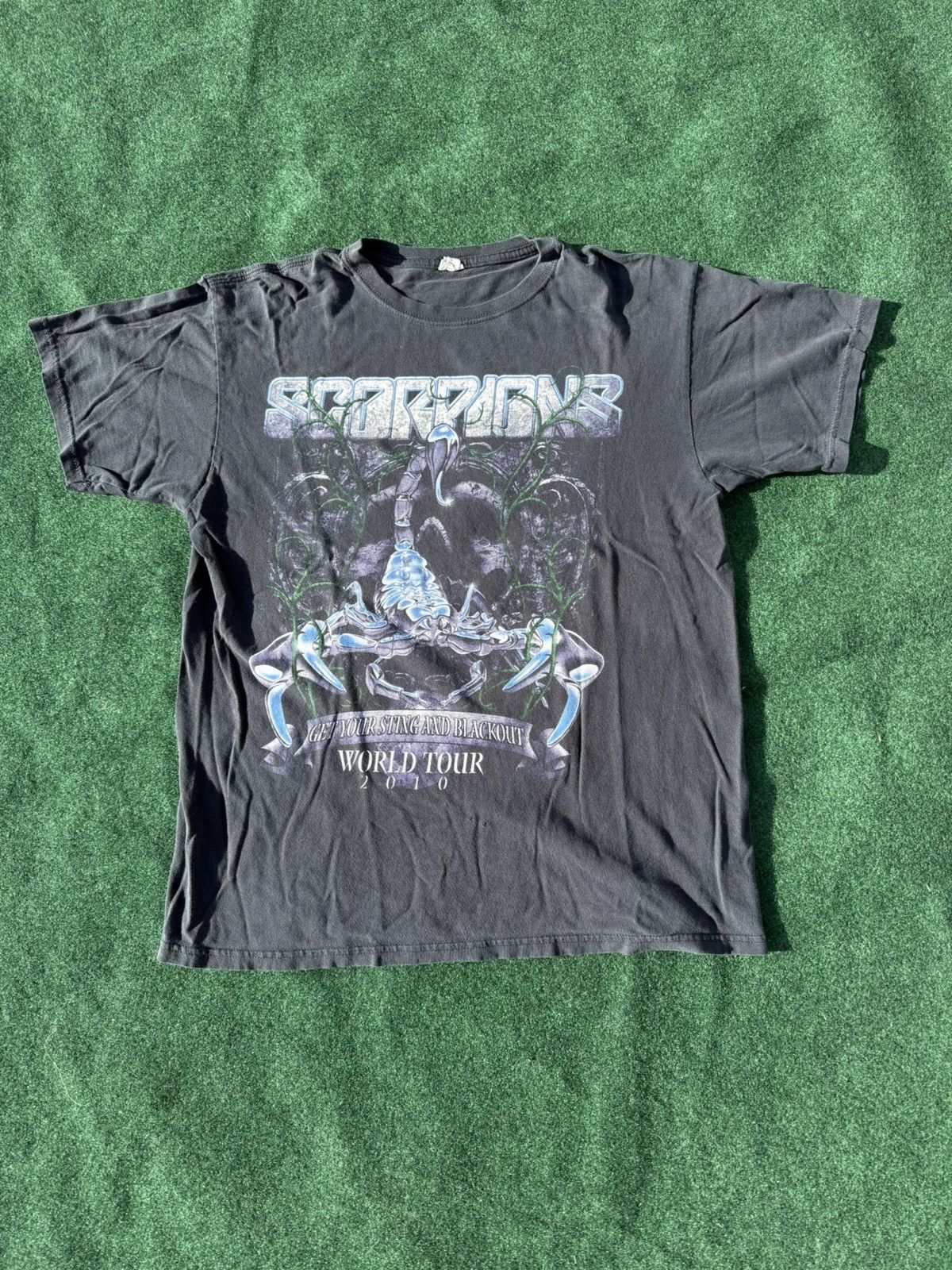 Band Tees 2010 Scorpion World Tour Band Tee Hoodie, Sweatshirt | PodTeesHub.com