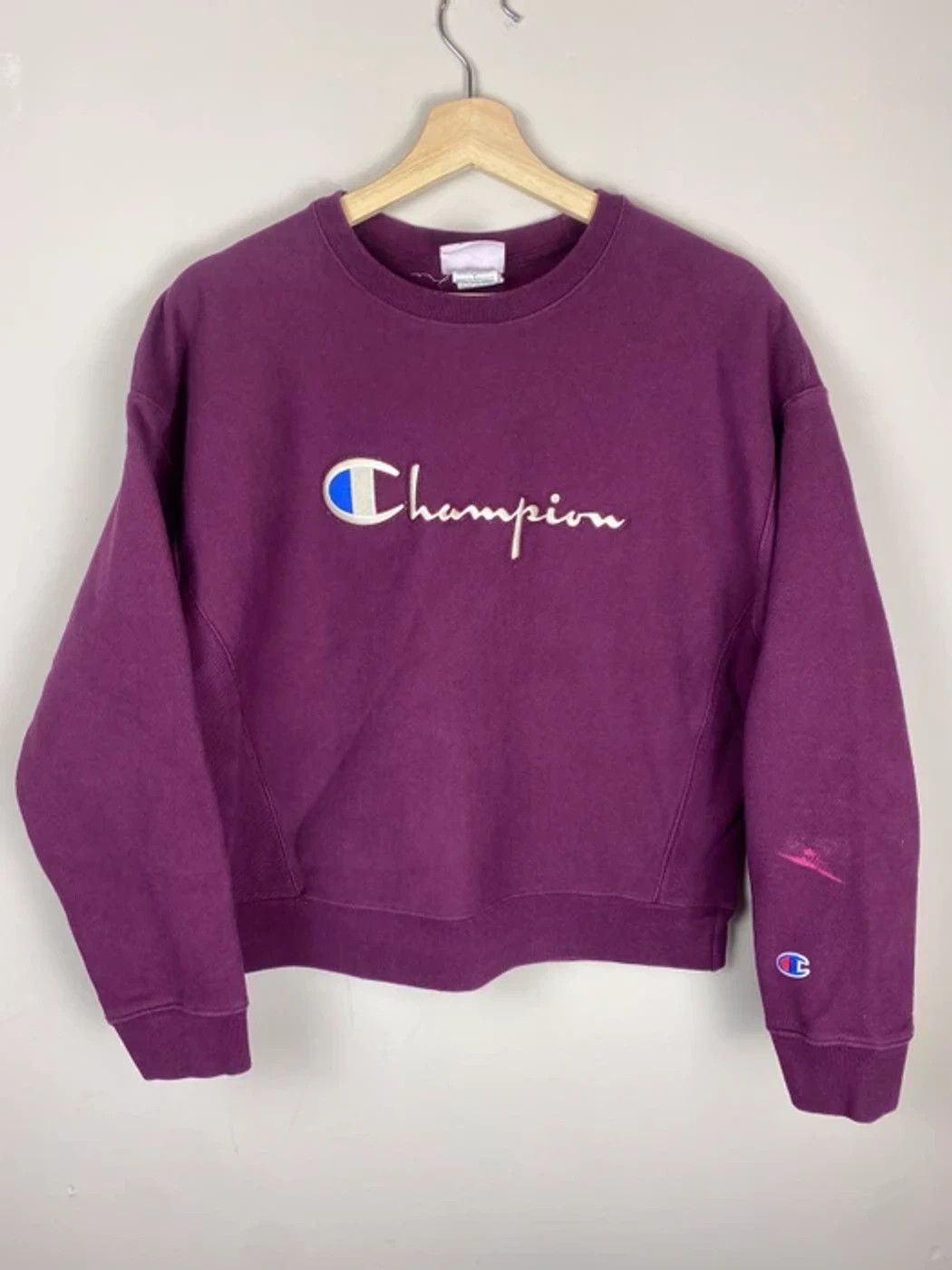 Vintage Crewneck Champion Reverse Weave Script Logo Crewneck T-Shirts, Hoodie, Sweatshirt | PodTeesHub.com