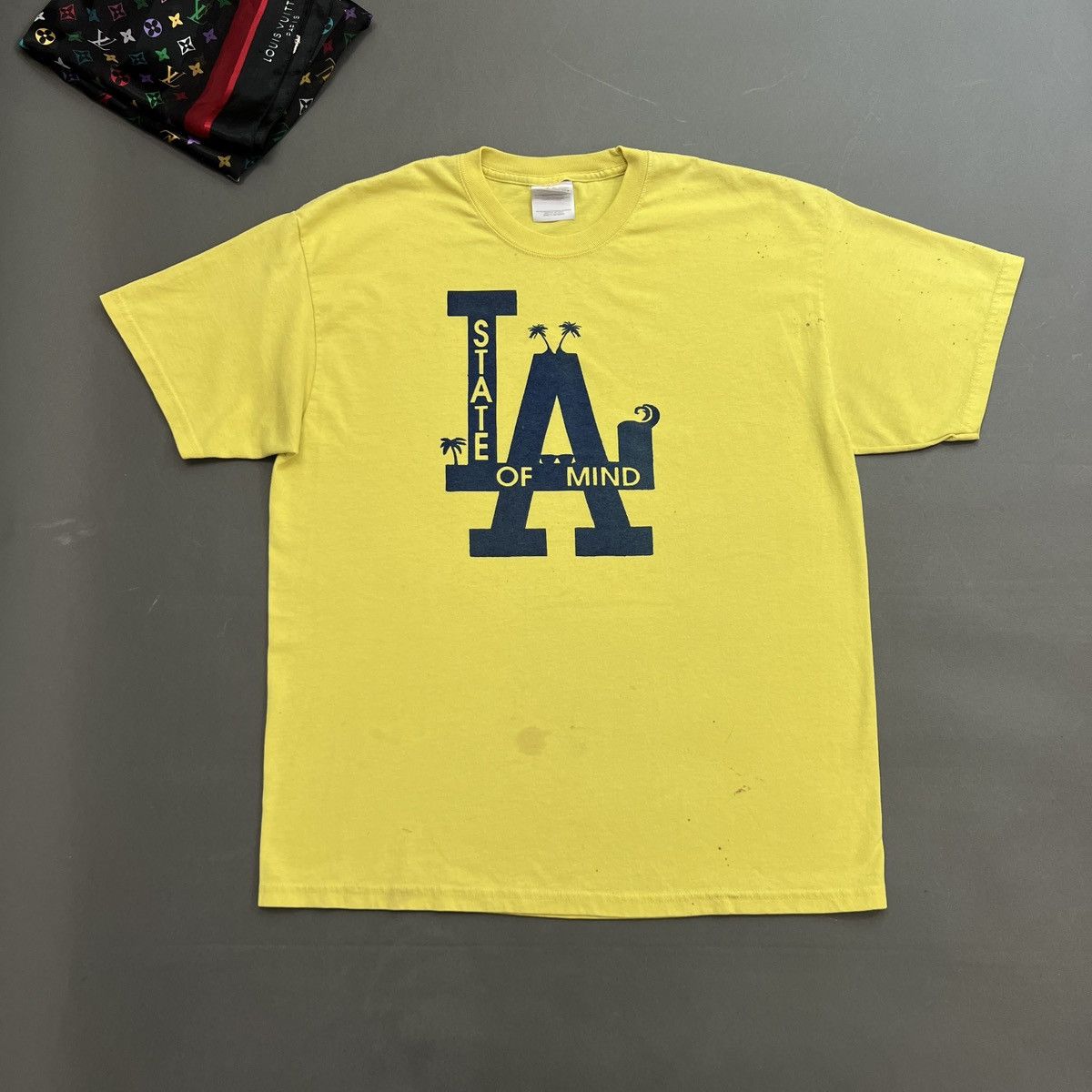 Hanes Vintage Y2k Thrashed Los Angeles La Shirt T-Shirts, Hoodie, Sweatshirt
