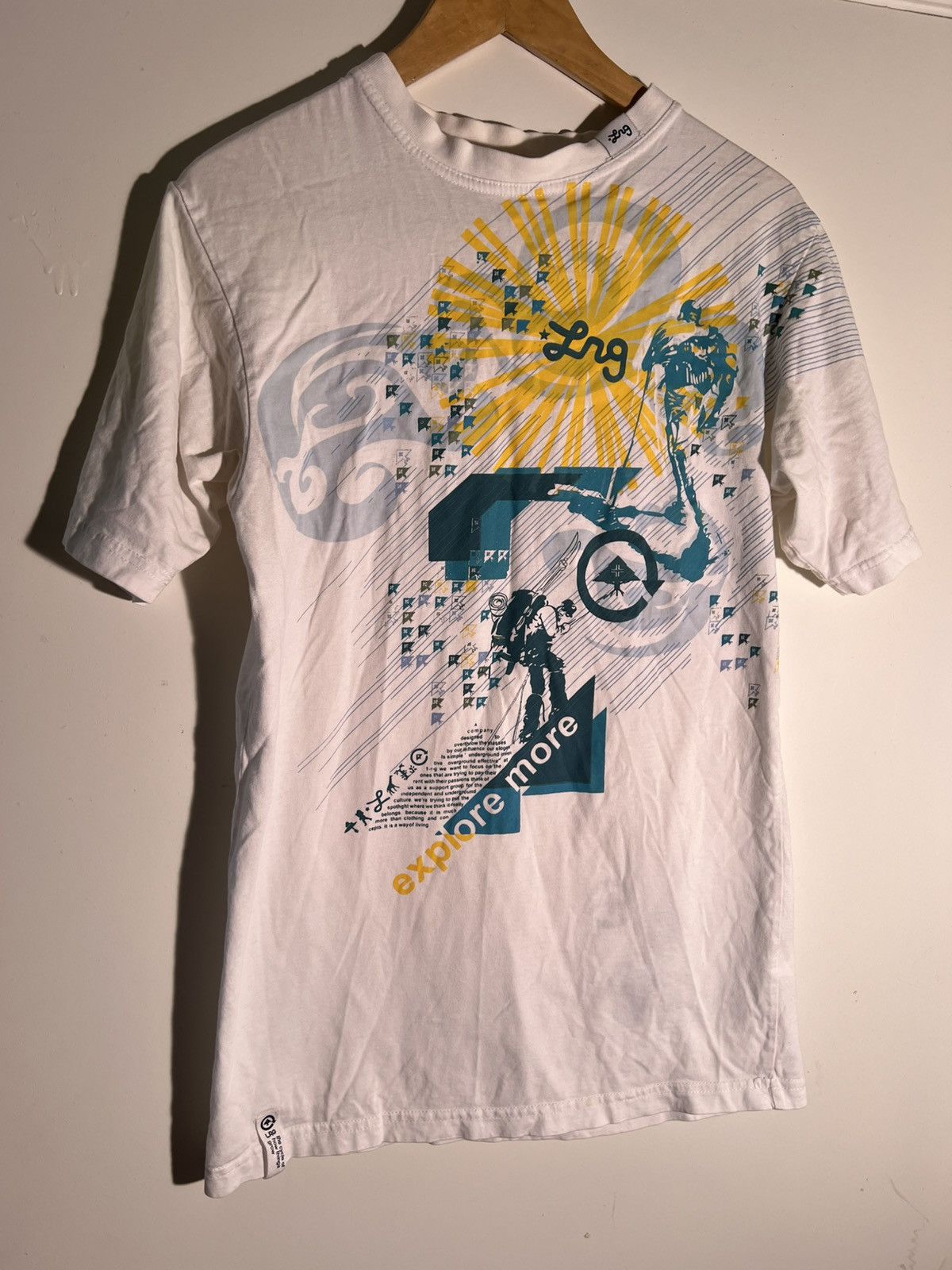 Vintage Y2k 2000 S Vtg Vintage Lrg Explore More Streetwear Retro Tee Hoodie, Sweatshirt | PodTeesHub.com