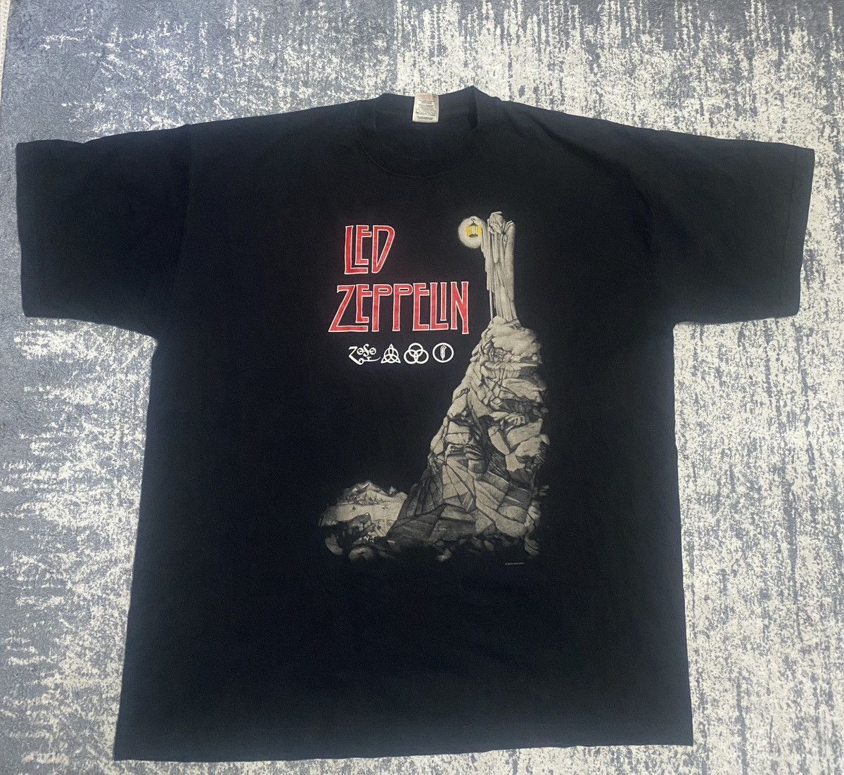 Led Zeppelin X Vintage Led Zeppelin Band Tee T Shirt Xi Size 00s Hoodie, Sweatshirt | PodTeesHub.com