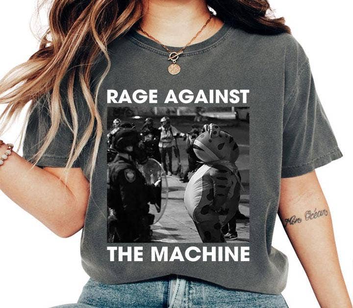 Portland Frog Protest Rage Against the Machine T Shirt Hoodie, Sweatshirt | PodTeesHub.com