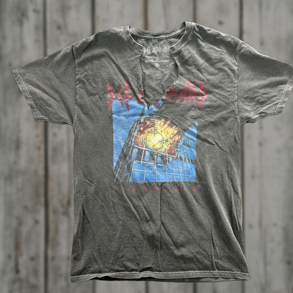Vintage Def Leppard Shirt Band Tee Mens Small Black Pyromania Rock 80s Distressed Tee Mens Hoodie, Sweatshirt