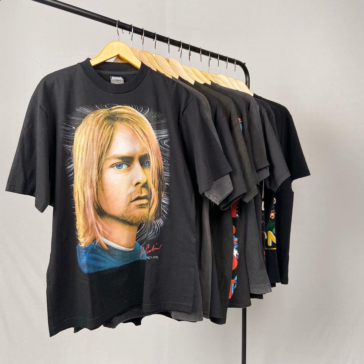 Vintage Kurt Cobain Tees Hoodie, Sweatshirt | PodTeesHub.com