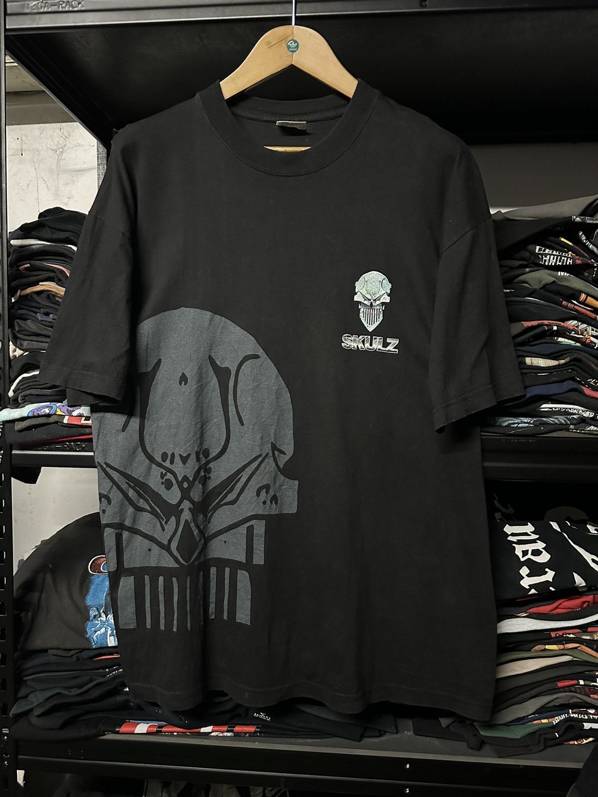 Optic Gaming Vintage 90s Skulz Fallout Game Sun Faded Europe Tee Hoodie, Sweatshirt | PodTeesHub.com