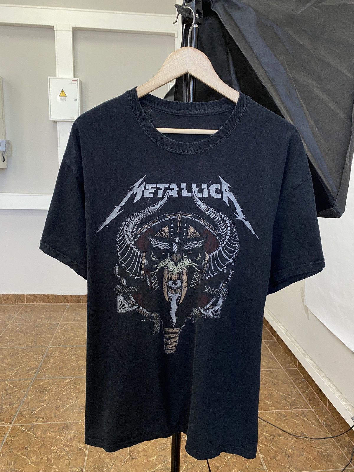 Vintage Metallica Rock Band 2017 Rare Retro T Shirt Y2k Hoodie, Sweatshirt | PodTeesHub.com