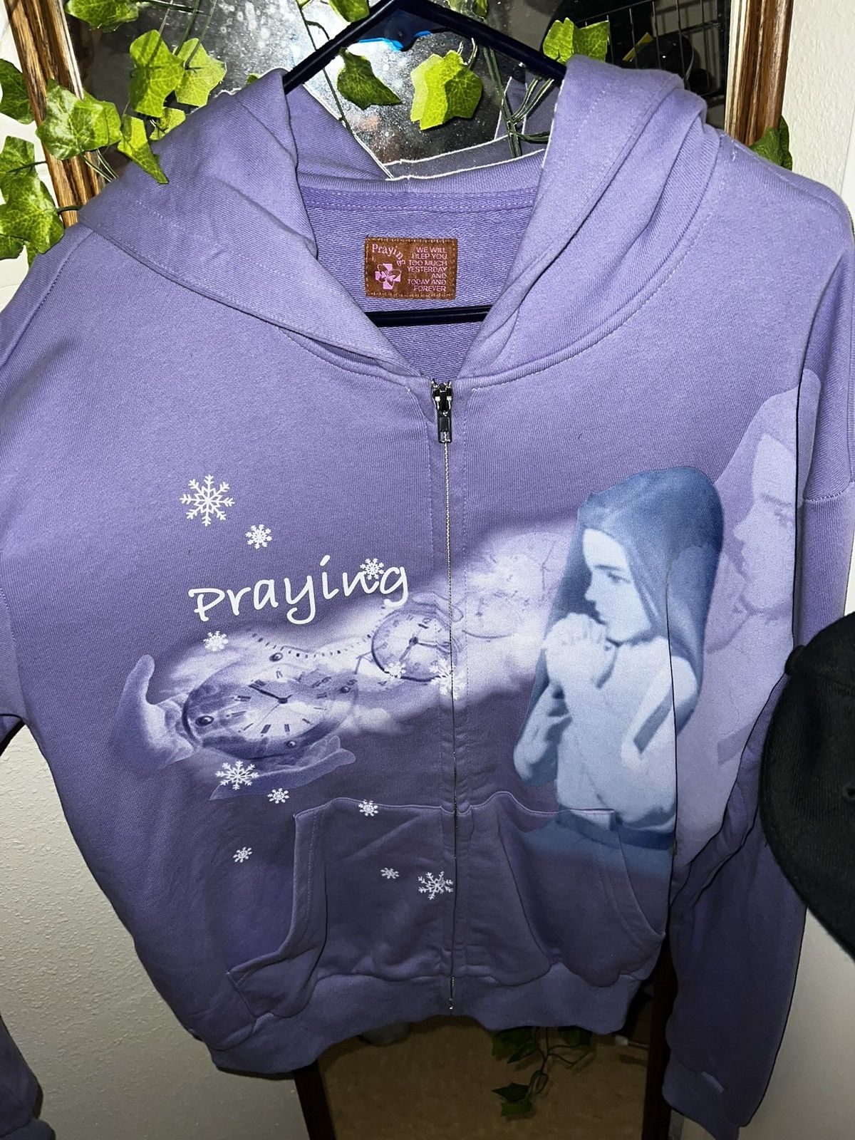 Praying Time Hoodie T-Shirts, Sweatshirt | PodTeesHub.com
