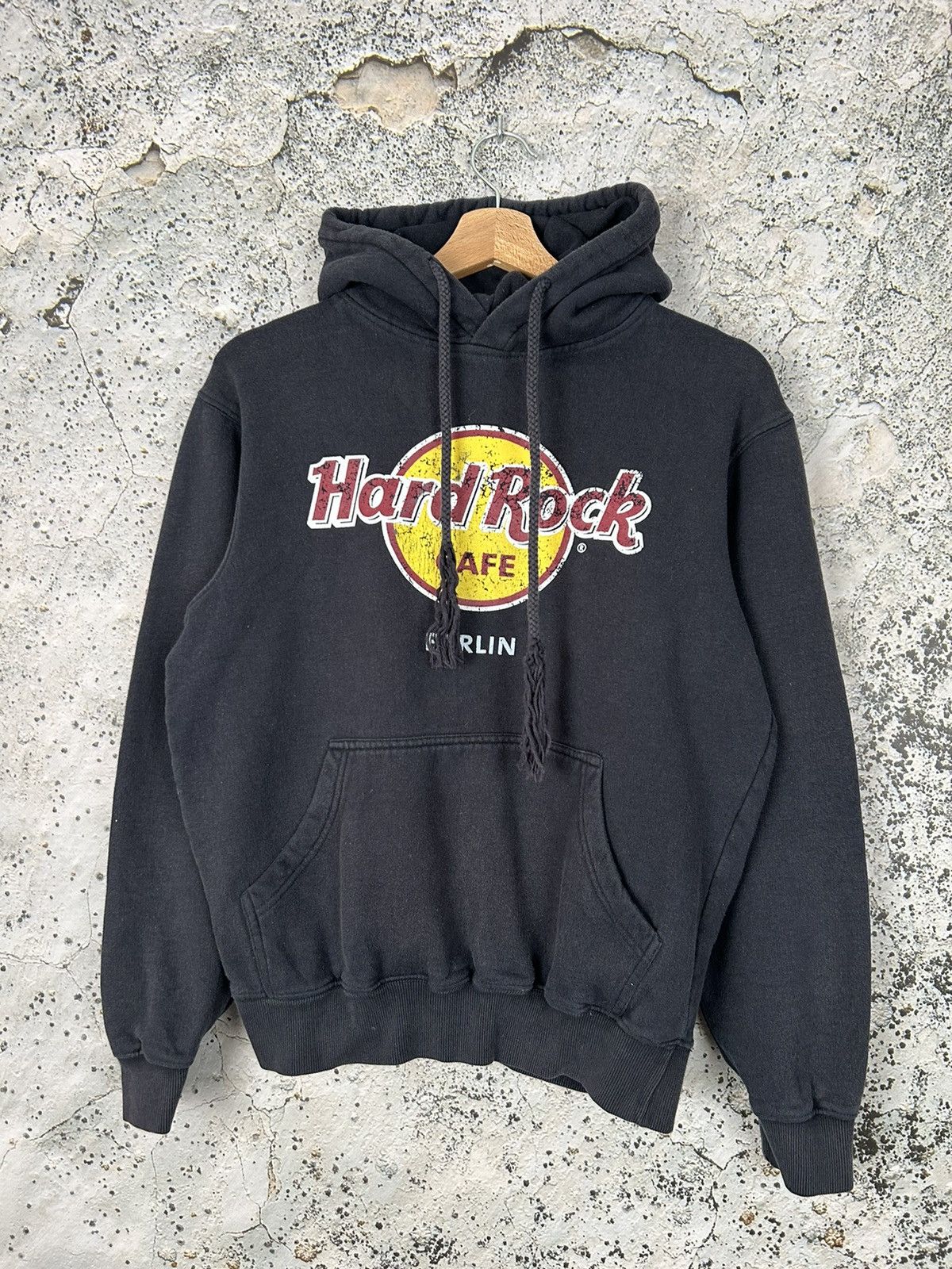 Vintage Hard Rock Cafe Berlin Hoodie Streetwear Hype T-Shirts, Sweatshirt | PodTeesHub.com