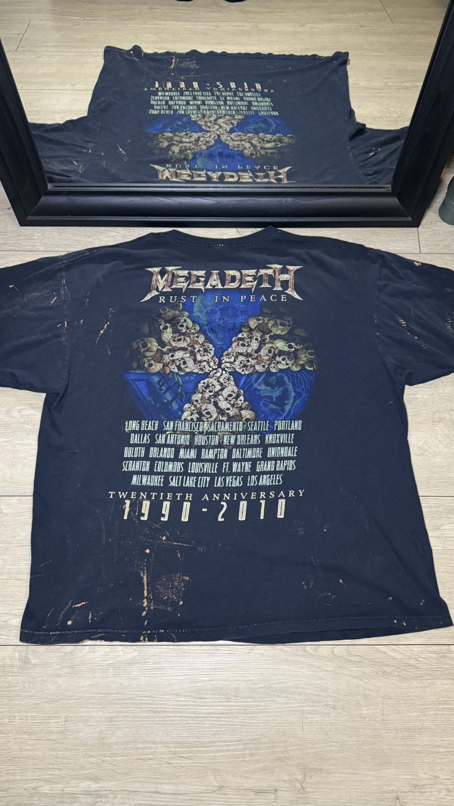 Giant Vintage Y2k Thrashed Megadeath Rust In Peace Tour Shirt Hoodie, Sweatshirt | PodTeesHub.com