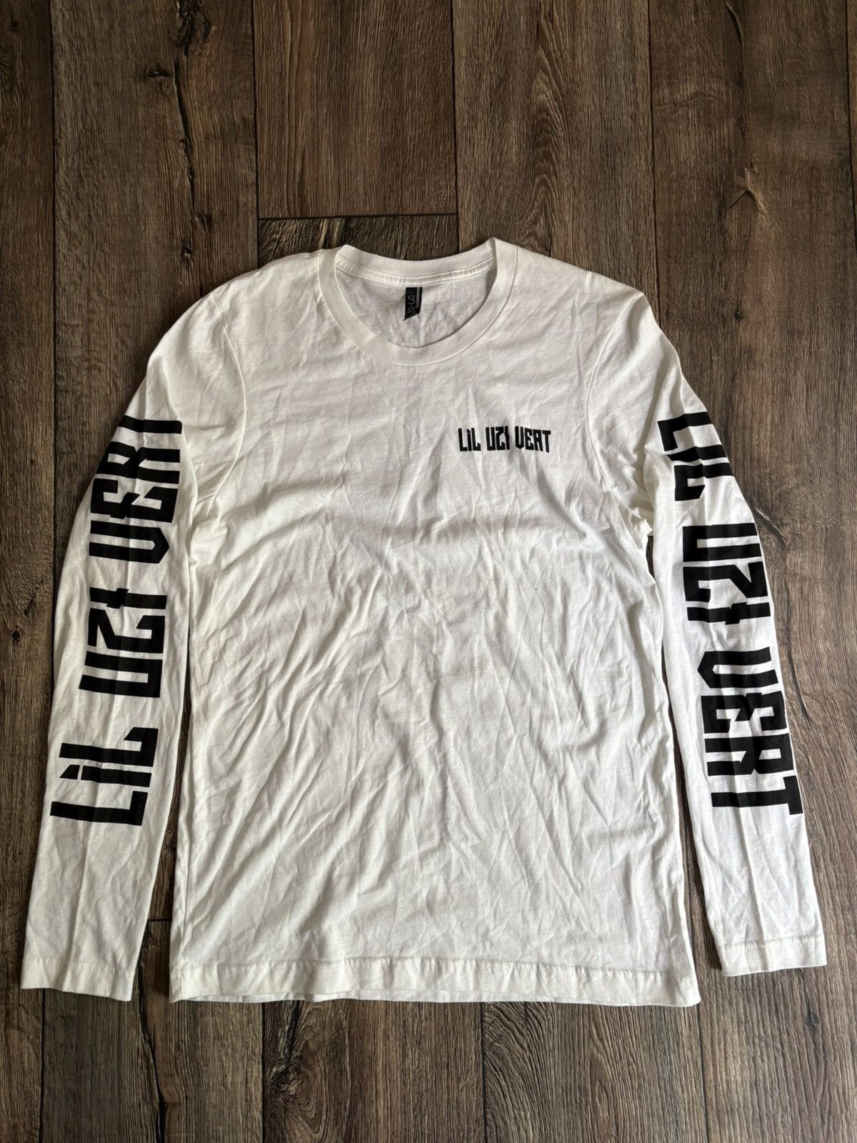 Rap Tees Lil Uzi Vert 2017 Graphic Rap White Long Sleeve Shirt Hoodie, Sweatshirt | PodTeesHub.com