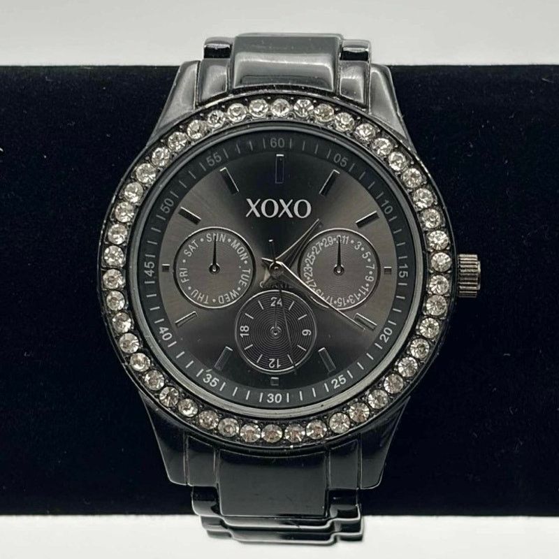 Black Xoxo S Watch T-Shirts, Hoodie, Sweatshirt