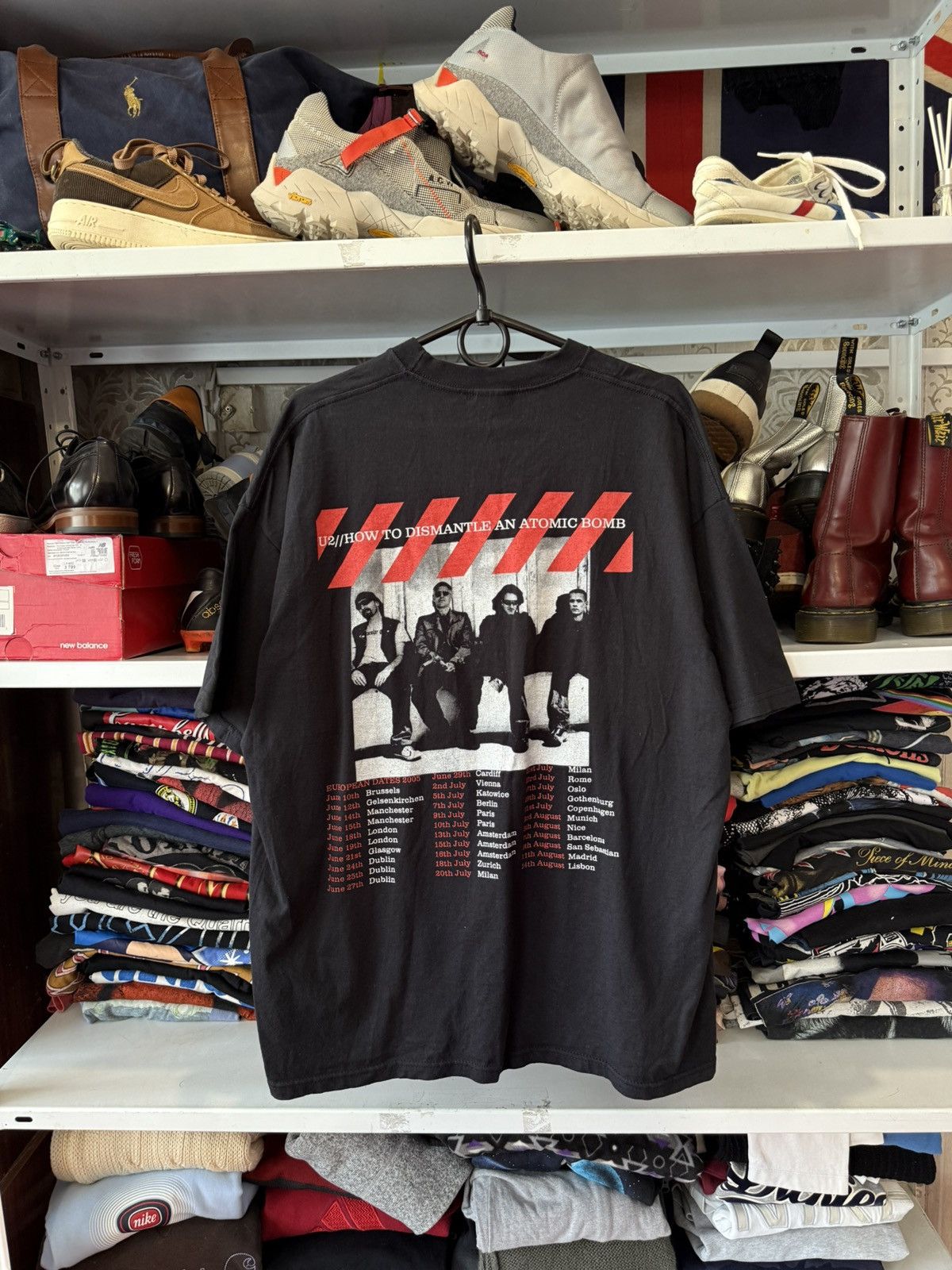 Band Tees Vintage 2005 U2 How To Dismantle An Atomic Bomb Faded Tee Hoodie, Sweatshirt | PodTeesHub.com