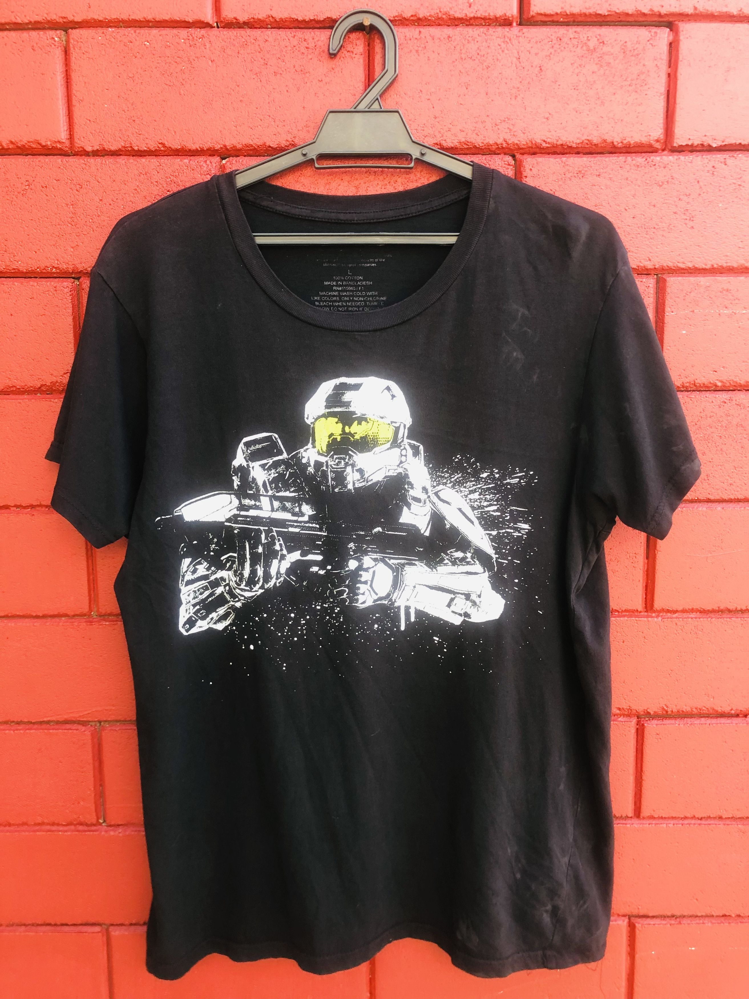 Vintage Halo Xbox Video Game Streetwear Fashion Style T-Shirts, Hoodie, Sweatshirt | PodTeesHub.com
