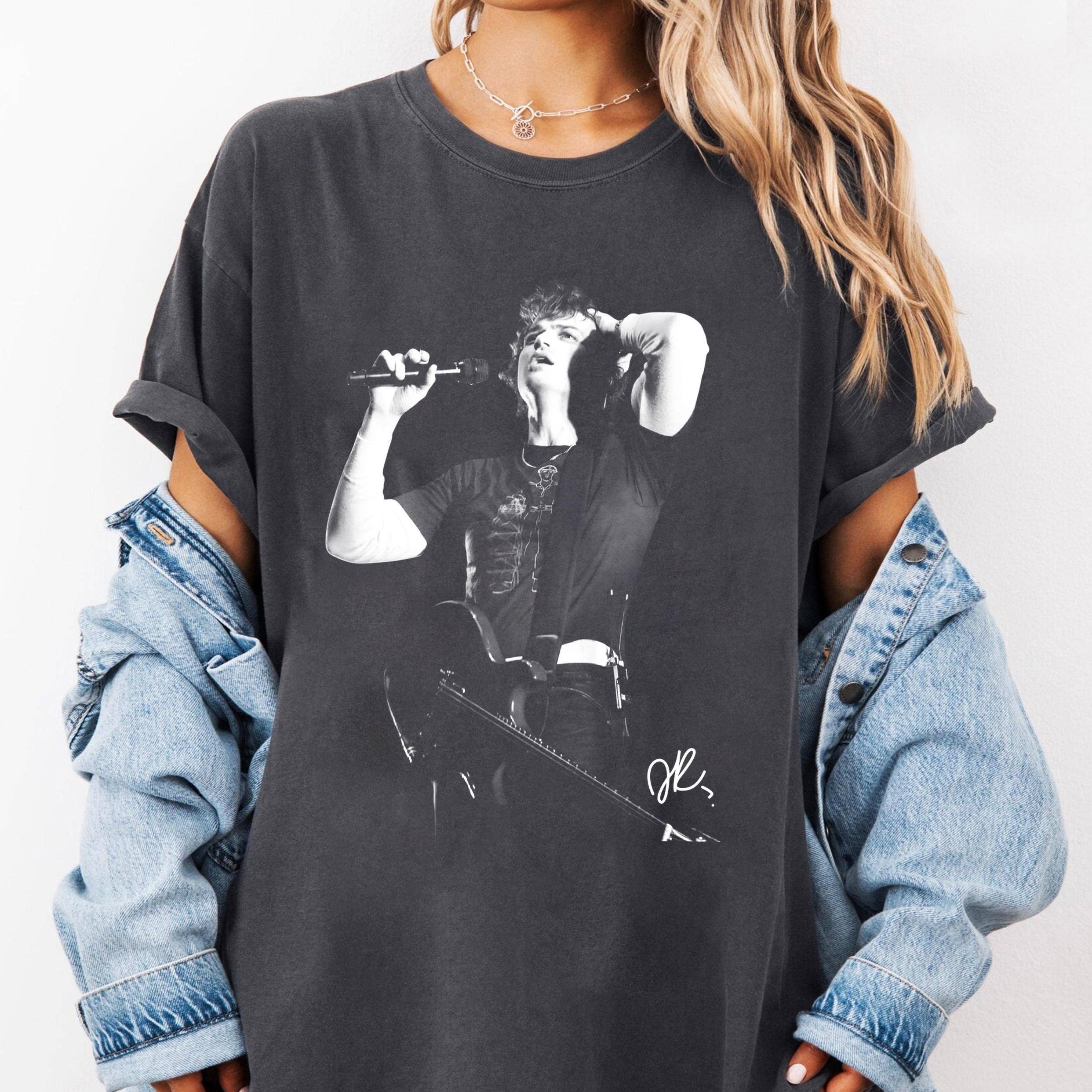Retro Djo Steve Harrington Tribute Concert Shirt Hoodie, Sweatshirt | PodTeesHub.com