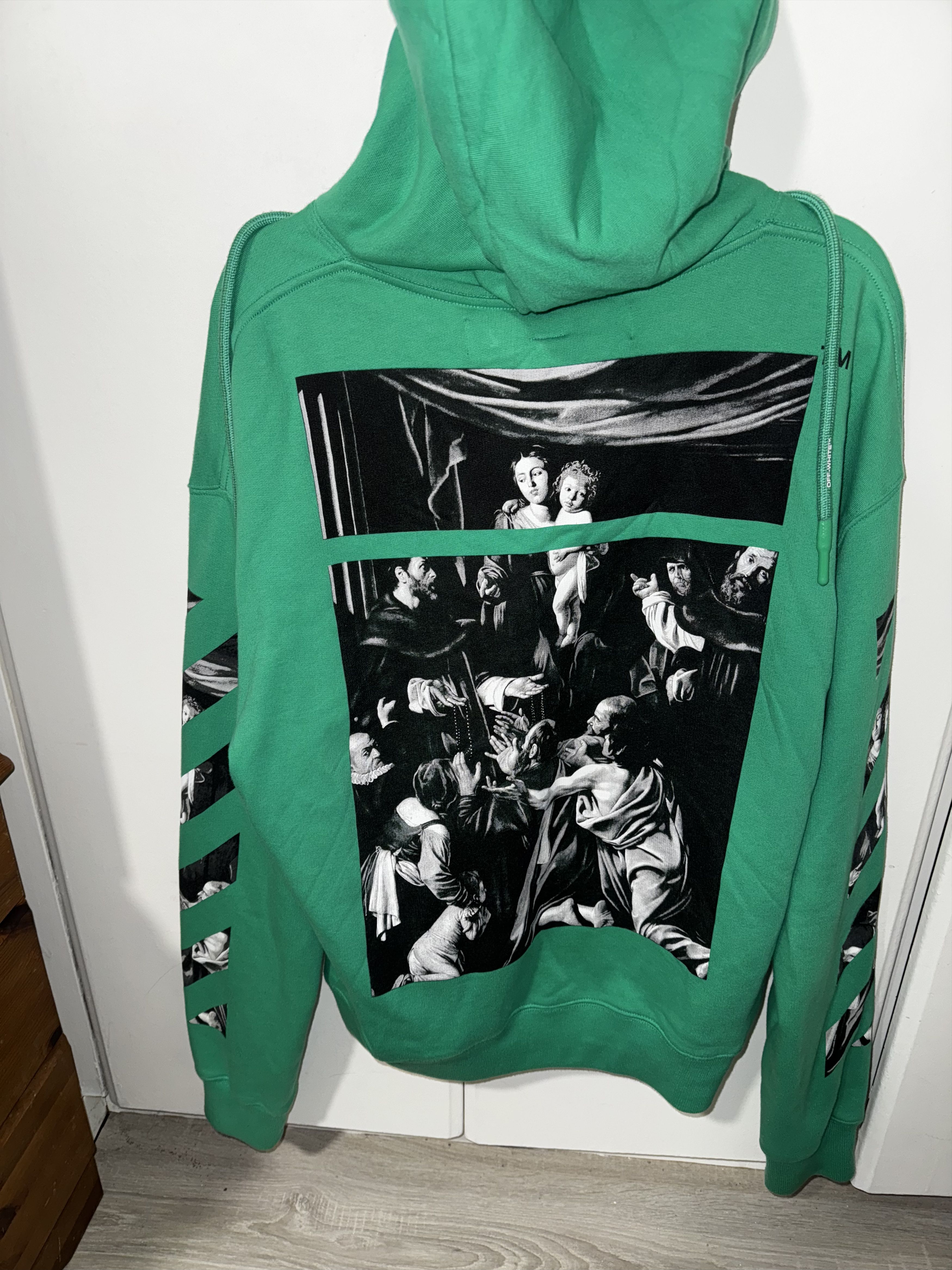 Davinci Green Graphic Hoodie T-Shirts, Sweatshirt | PodTeesHub.com