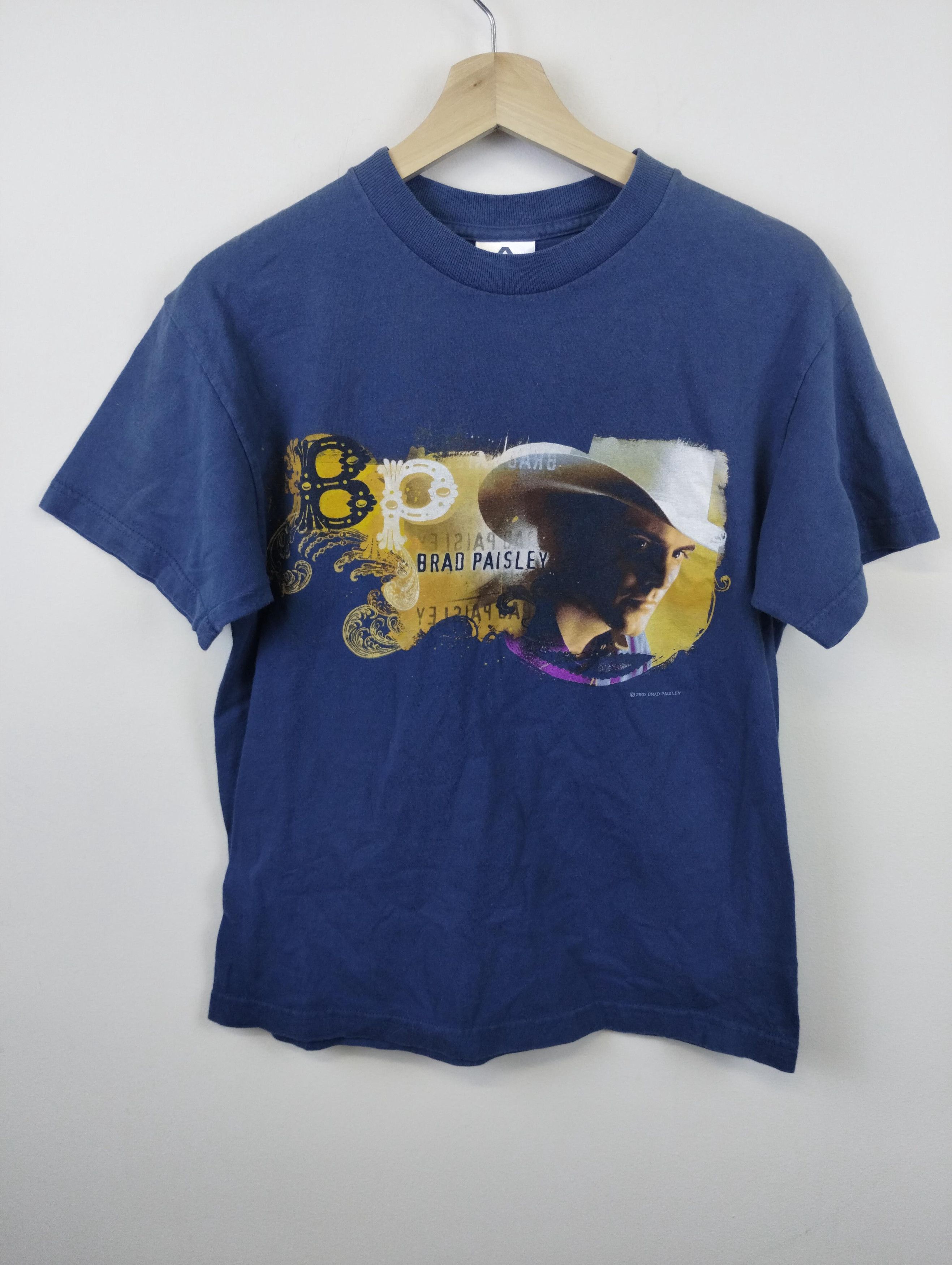 Band Tees X Vintage Vintage Y2k Alstyle Brad Paisley Band Tee Hoodie, Sweatshirt | PodTeesHub.com