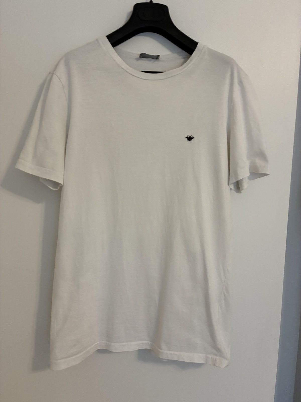 Dior Homme White Bee Medium T-Shirts, Hoodie, Sweatshirt