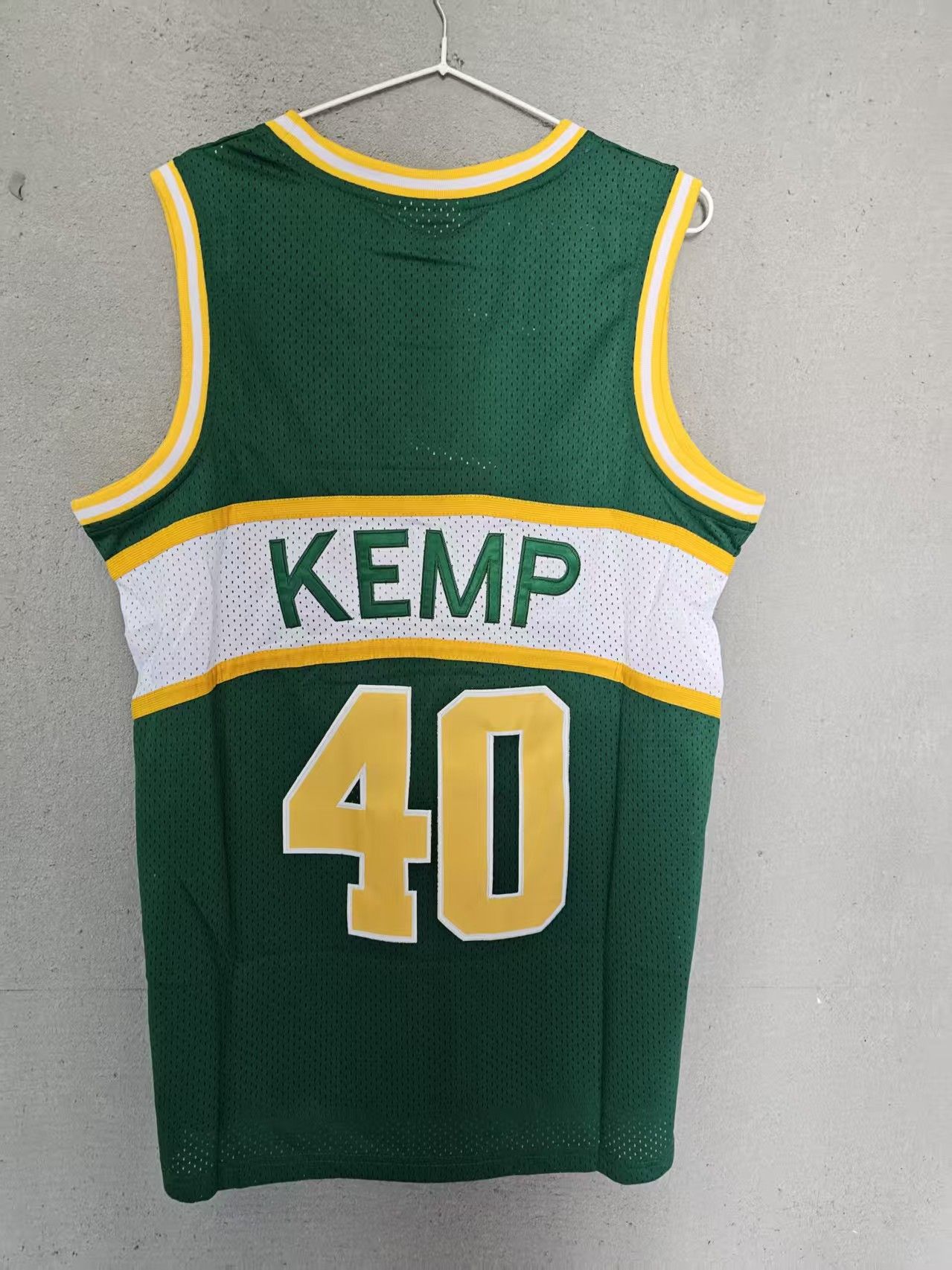 Nba Seattle Supersonics 40 Shawn Kemp Jersey L T-Shirts, Hoodie, Sweatshirt | PodTeesHub.com