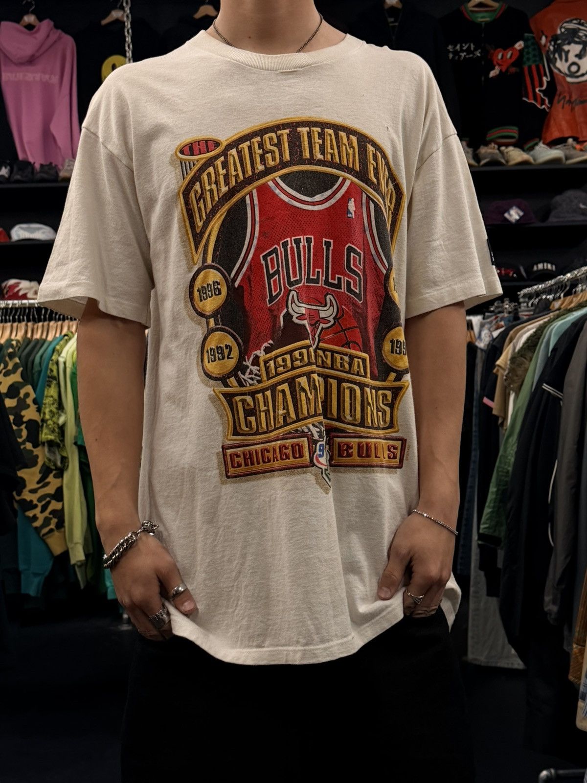 Vintagelvintage Bulls Championship Tee Hoodie, Sweatshirt | PodTeesHub.com