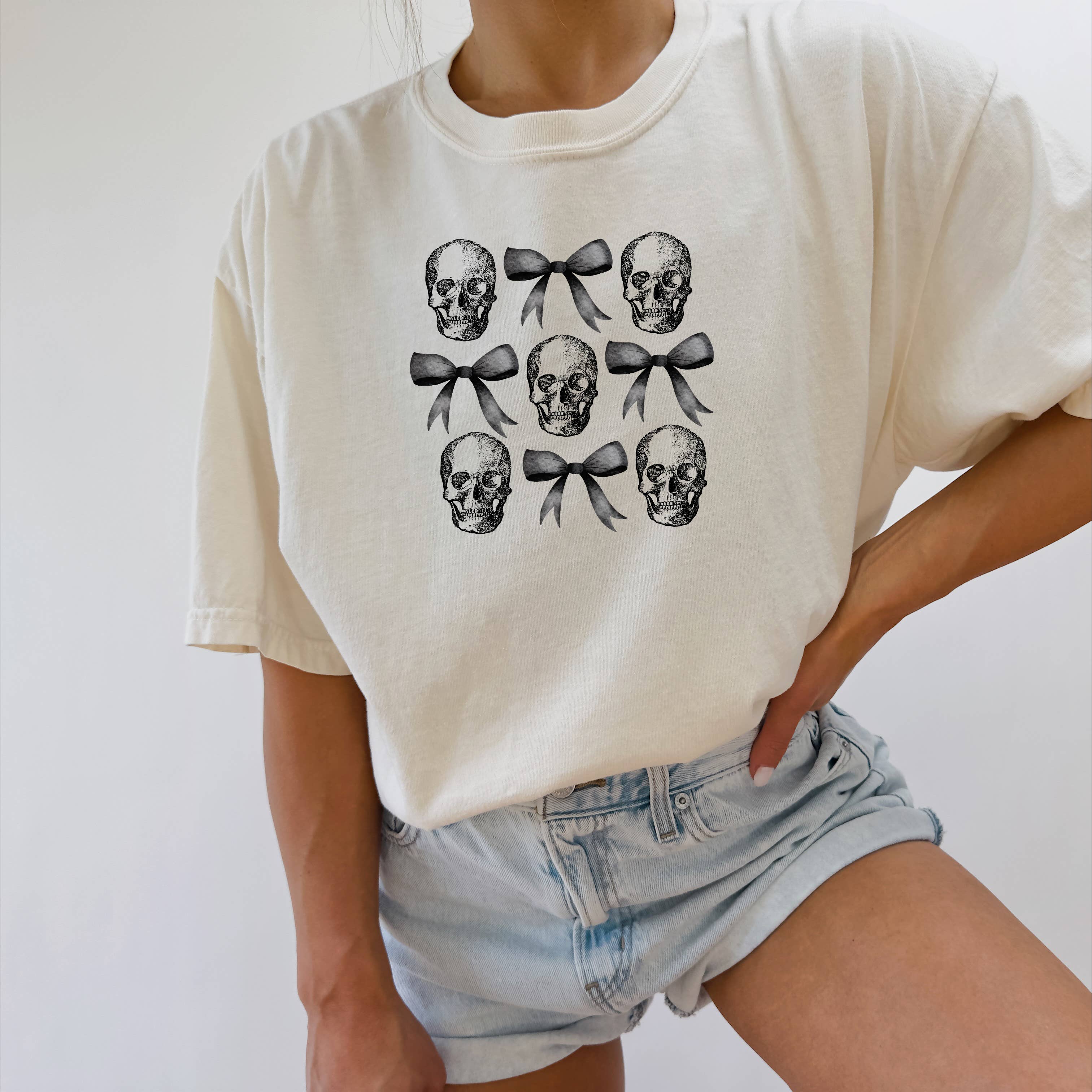Scary T Shirt, Halloween T Shirts, Graphic Tee, Skulls, Bows Hoodie, Sweatshirt | PodTeesHub.com