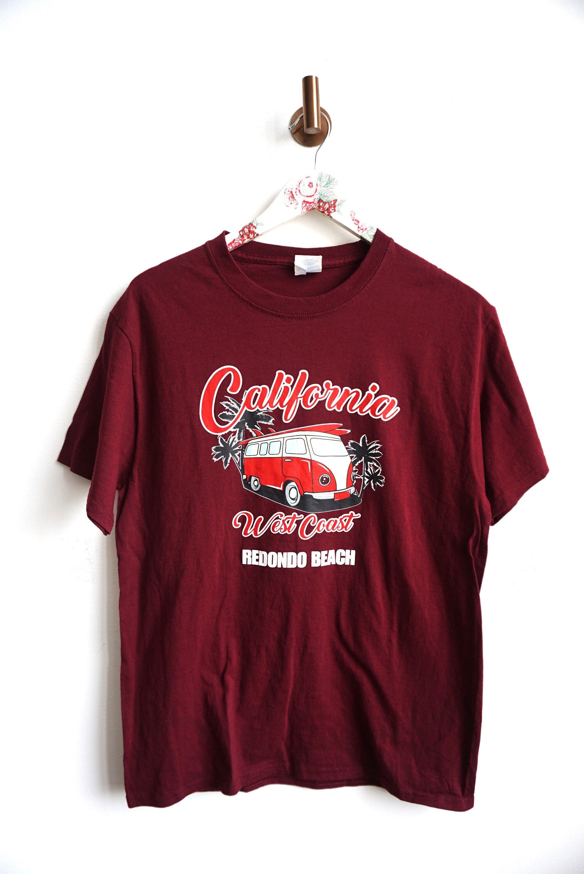 Vintage Redondo Beach California Tee Size Unisex T-shirt, Sweatshirt, Hoodie (1)