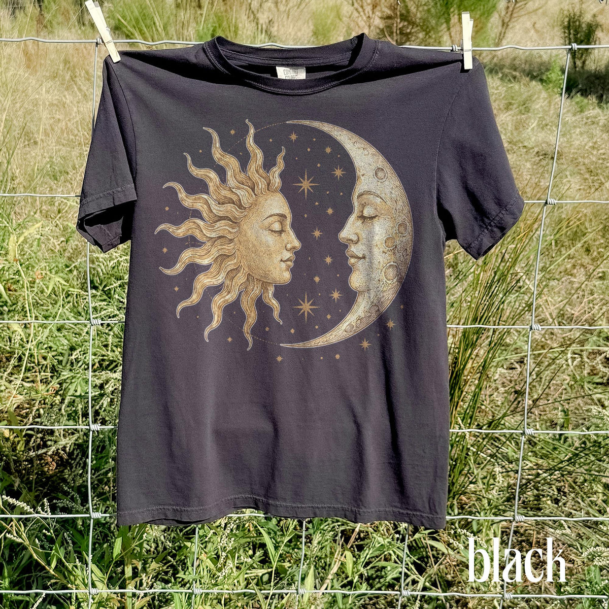 Vintage Sun Moon Celestial Retro Mystic Astrology Boho Cosmic Art Comfort Colors Spiritual (1)