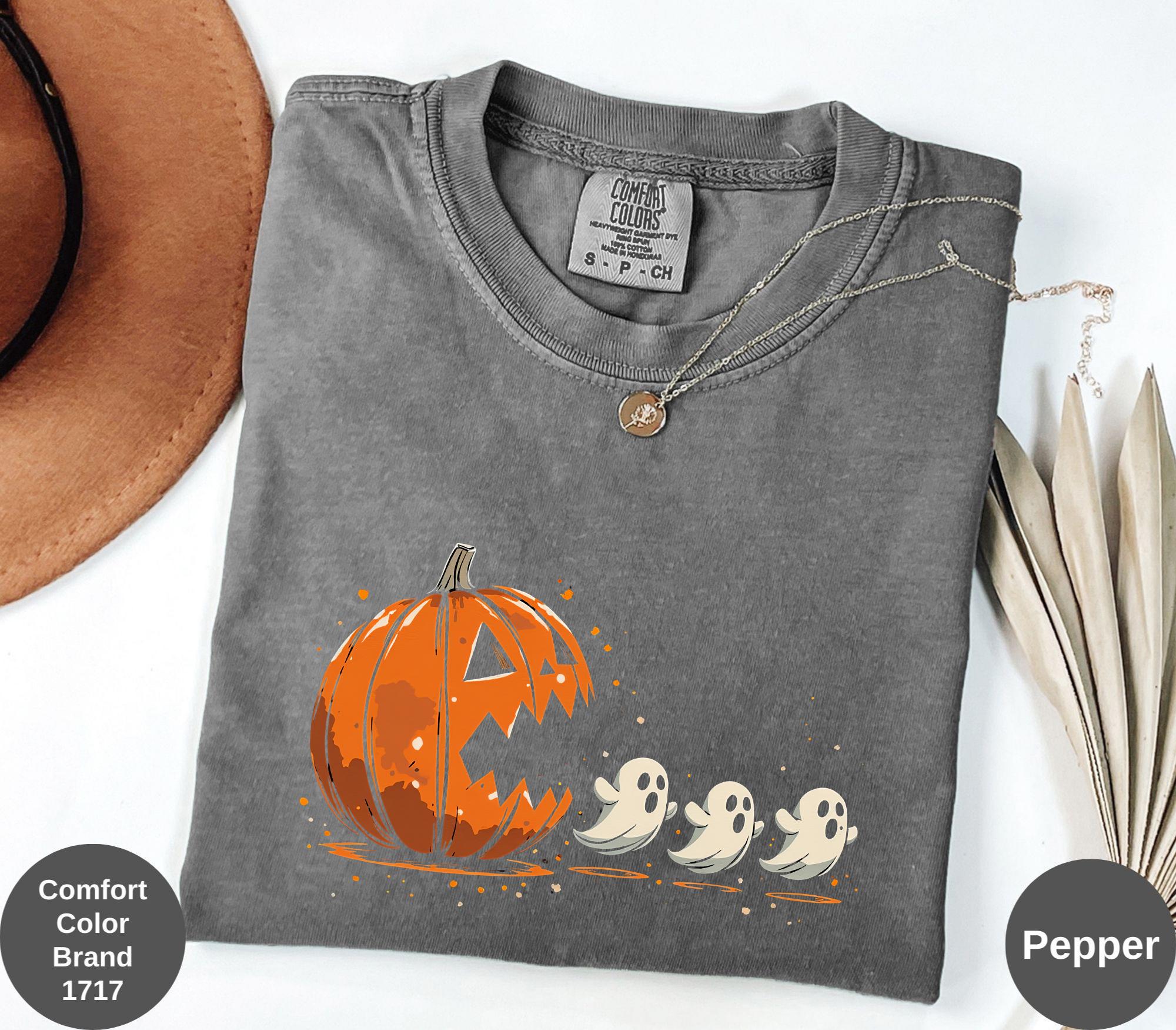 Comfort Colors Halloween Vintage Pumpkin Ghosts Spooky Season (2)