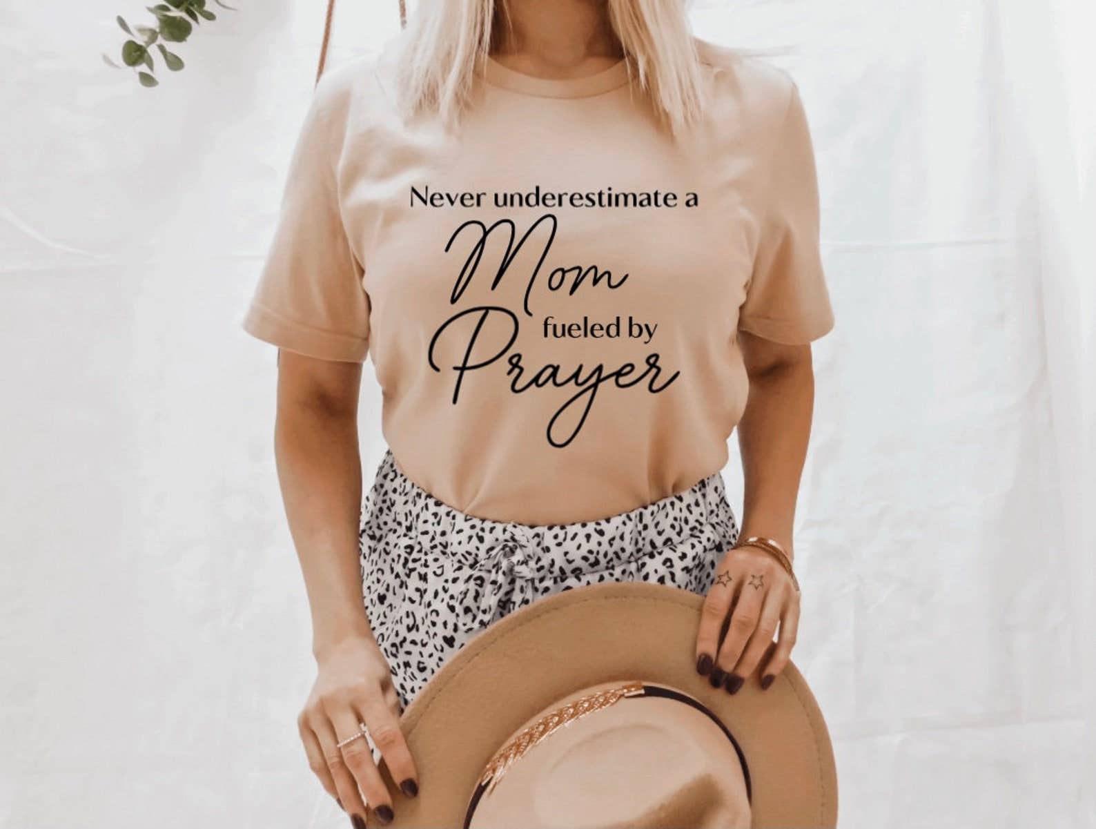 Never Underestimate A Mom Fueled By Prayer T-Shirt Hoodie, Sweatshirt | PodTeesHub.com