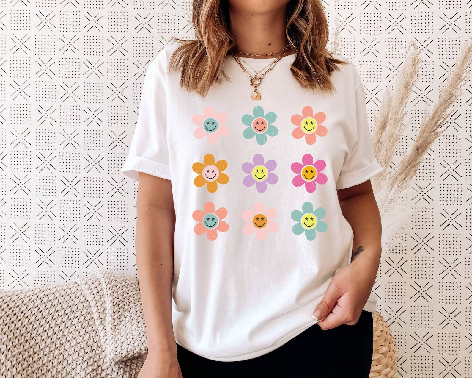 Retro Shirt, Cute Mama Shirt Hoodie, Sweatshirt | PodTeesHub.com