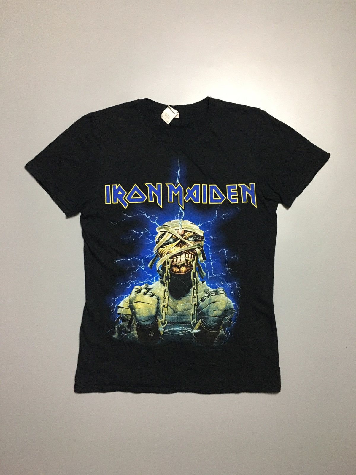 Vintage Iron Maiden 2014 Vintage Gildan T Shirt Big Print Hoodie, Sweatshirt | PodTeesHub.com