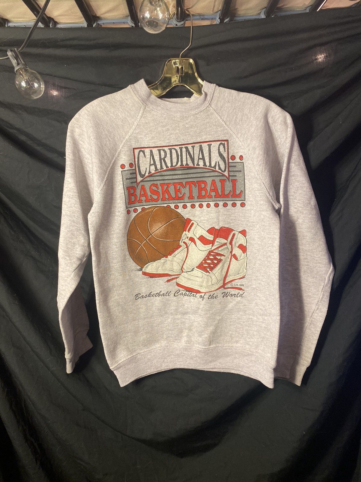 Hanes Vintage 1989 Youth Cardinals Basketball Graphic Crewneck T-Shirts, Hoodie, Sweatshirt | PodTeesHub.com