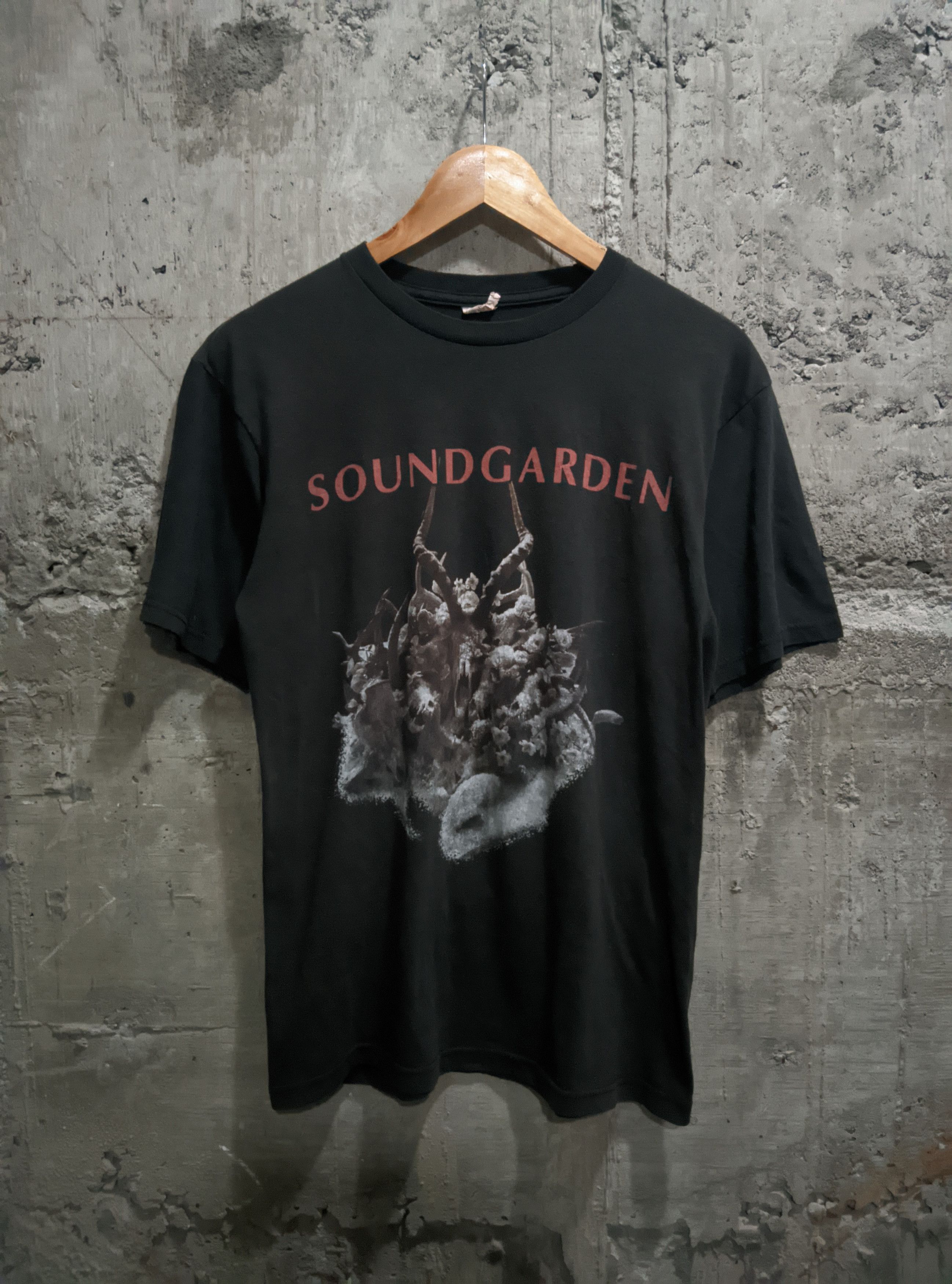 Band Tees Soundgarden Tour Sun Fade Grunge T Shirt Hoodie, Sweatshirt | PodTeesHub.com