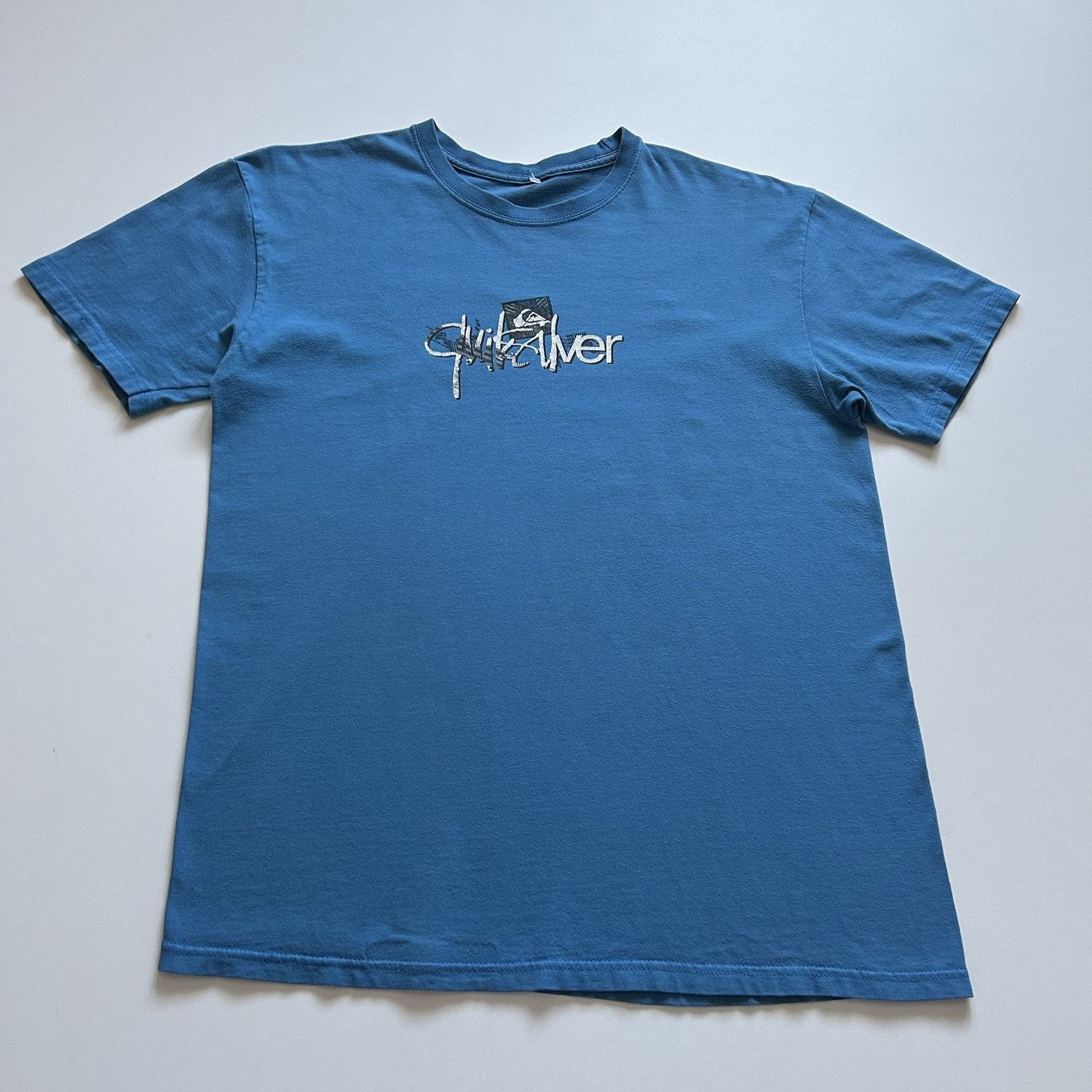 Vintage Y2k Quiksilver T Shirt Medium Surf Skater Graphic Hoodie, Sweatshirt | PodTeesHub.com