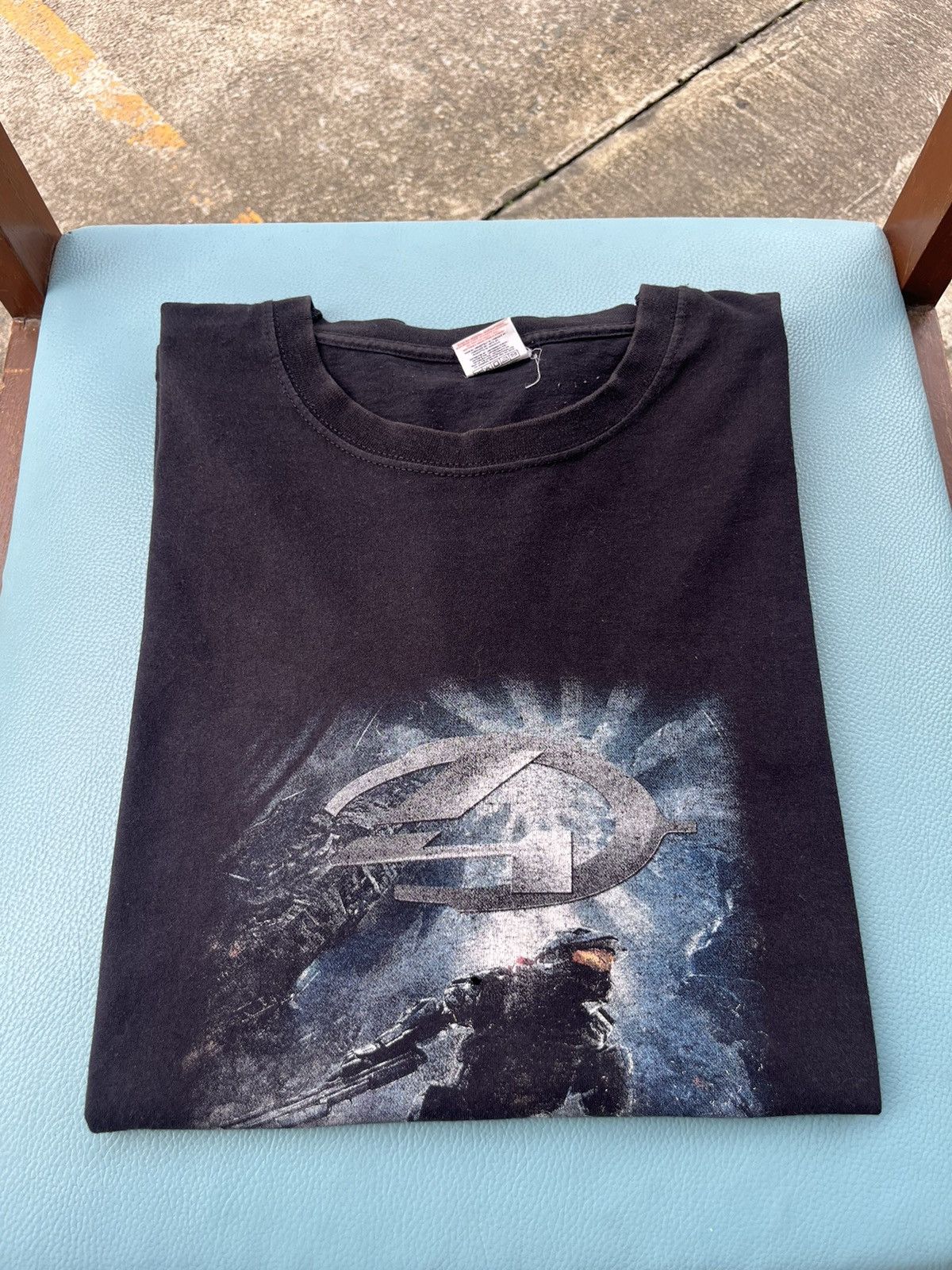 Vintage Halo 4 Xbox 360 Game 2012 S Tshirt Hoodie, Sweatshirt | PodTeesHub.com
