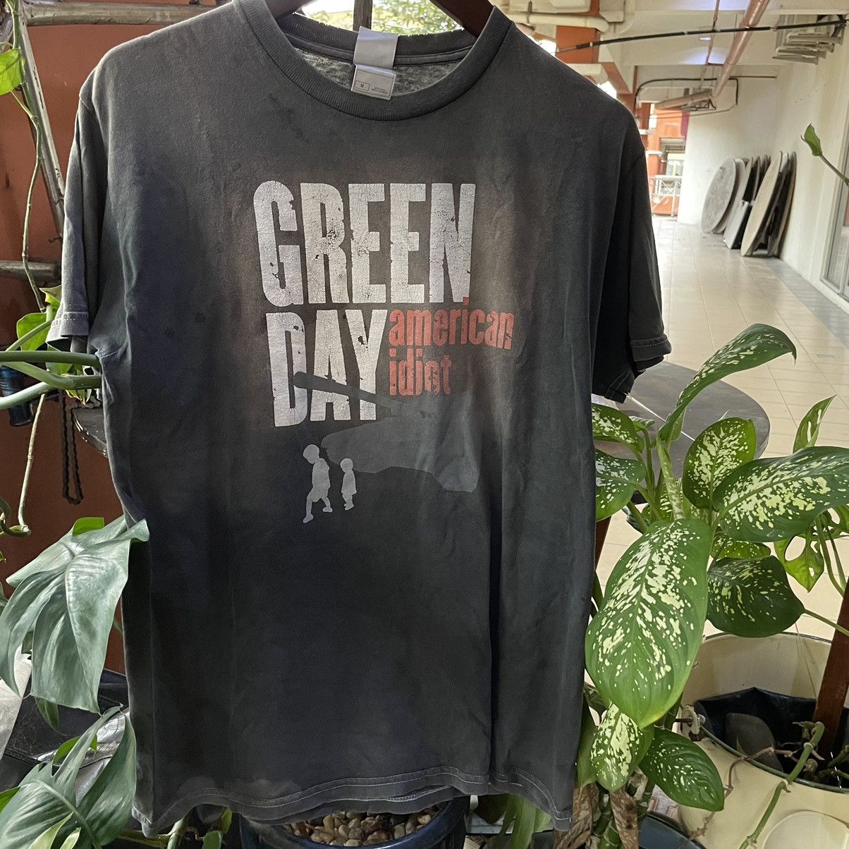 Vintage Green Day American Idiot 2005 Promo Tour Concert Tee Hoodie, Sweatshirt | PodTeesHub.com