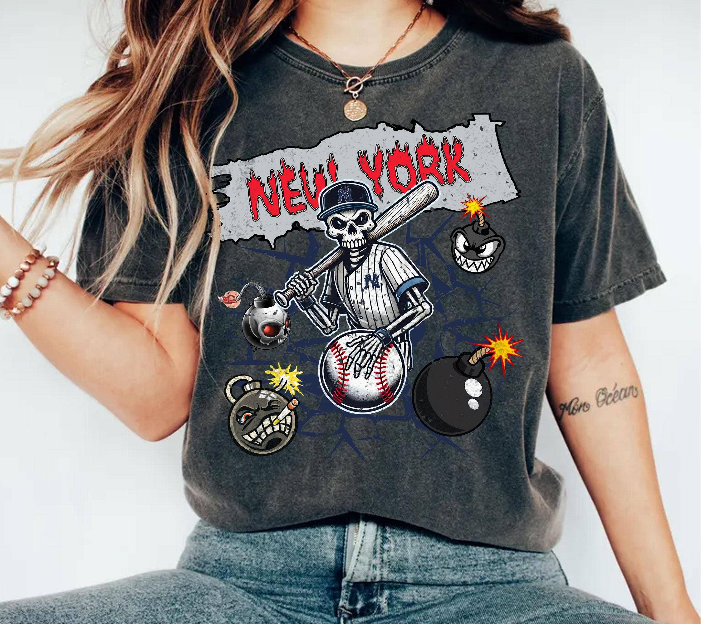 New York Yankees Retro Baseball T-Shirt  Game Day Outfit Hoodie, Sweatshirt | PodTeesHub.com